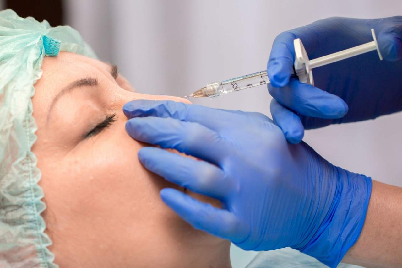 Clínica de medicina estética Dra. Laura Sitú: Tratamiento de rinomodelación en Barcelona