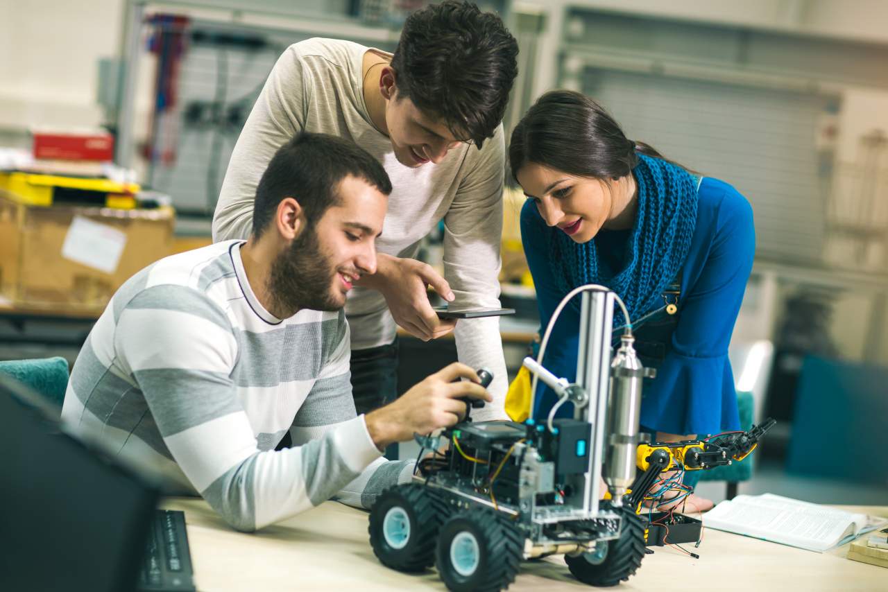 Juegos Robótica ofrece cursos de robótica online para aprender a enseñar