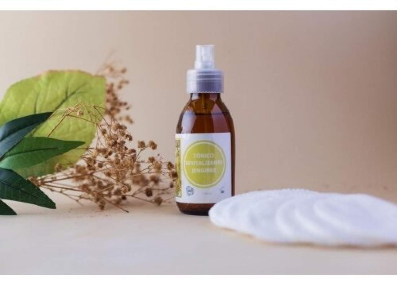La marca de cosmética natural online diseñada por las doctoras Ciscar: Issim