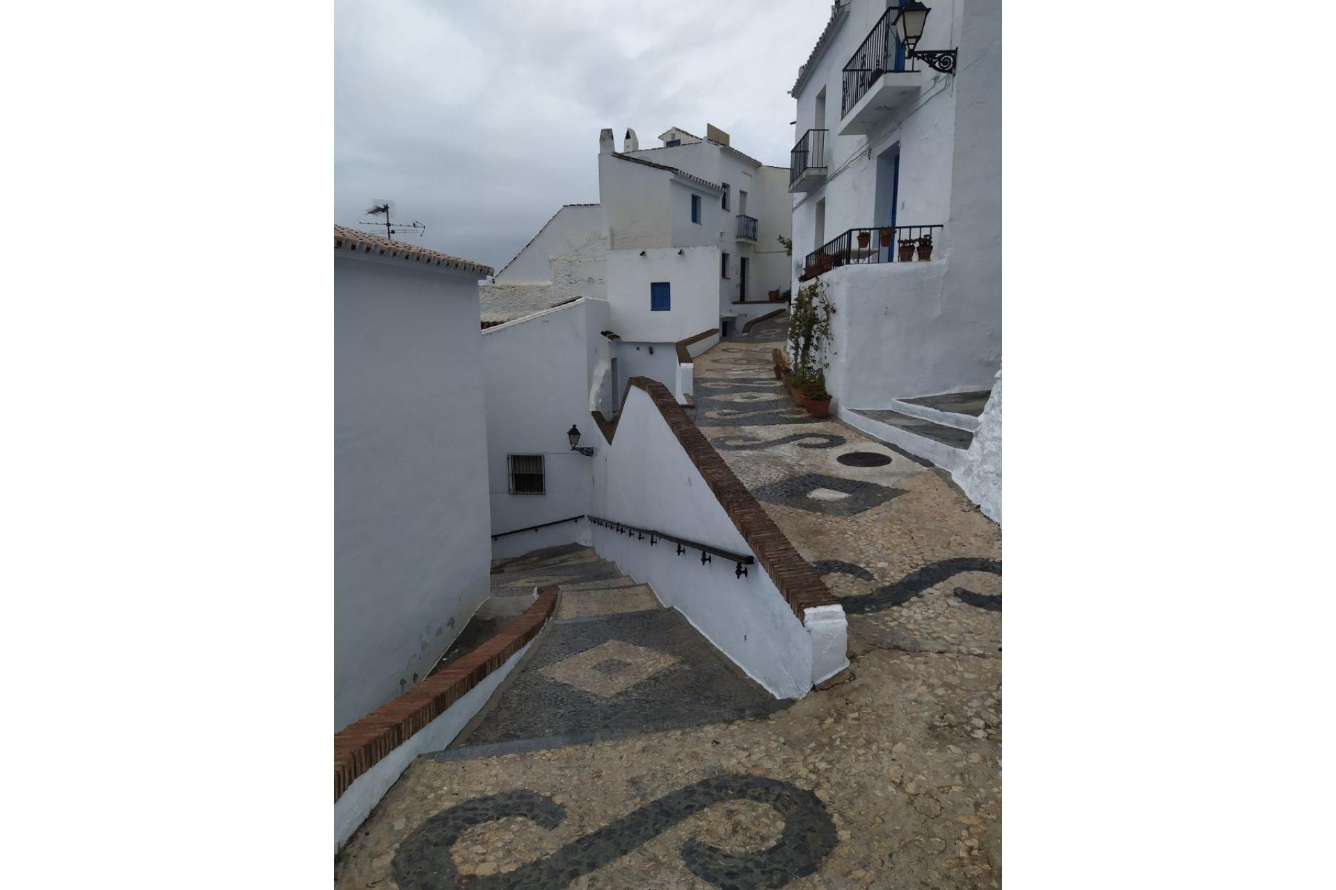 Freetours Nativos ofrece una de las mejores alternativas para visitar los pueblos blancos de Andalucía