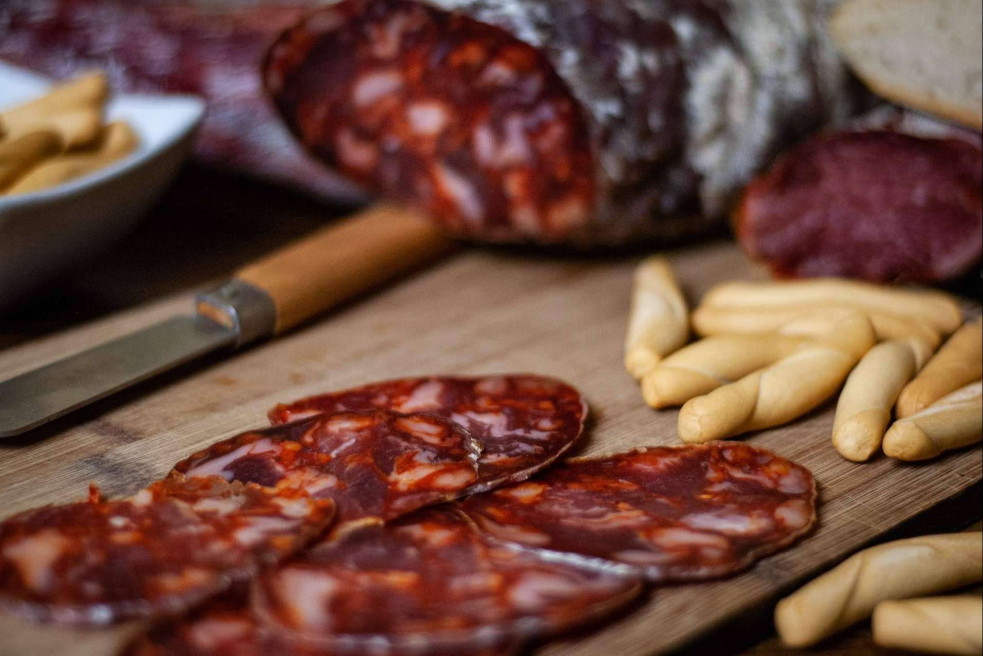 El chorizo ibérico de bellota destaca por su sabor inigualable