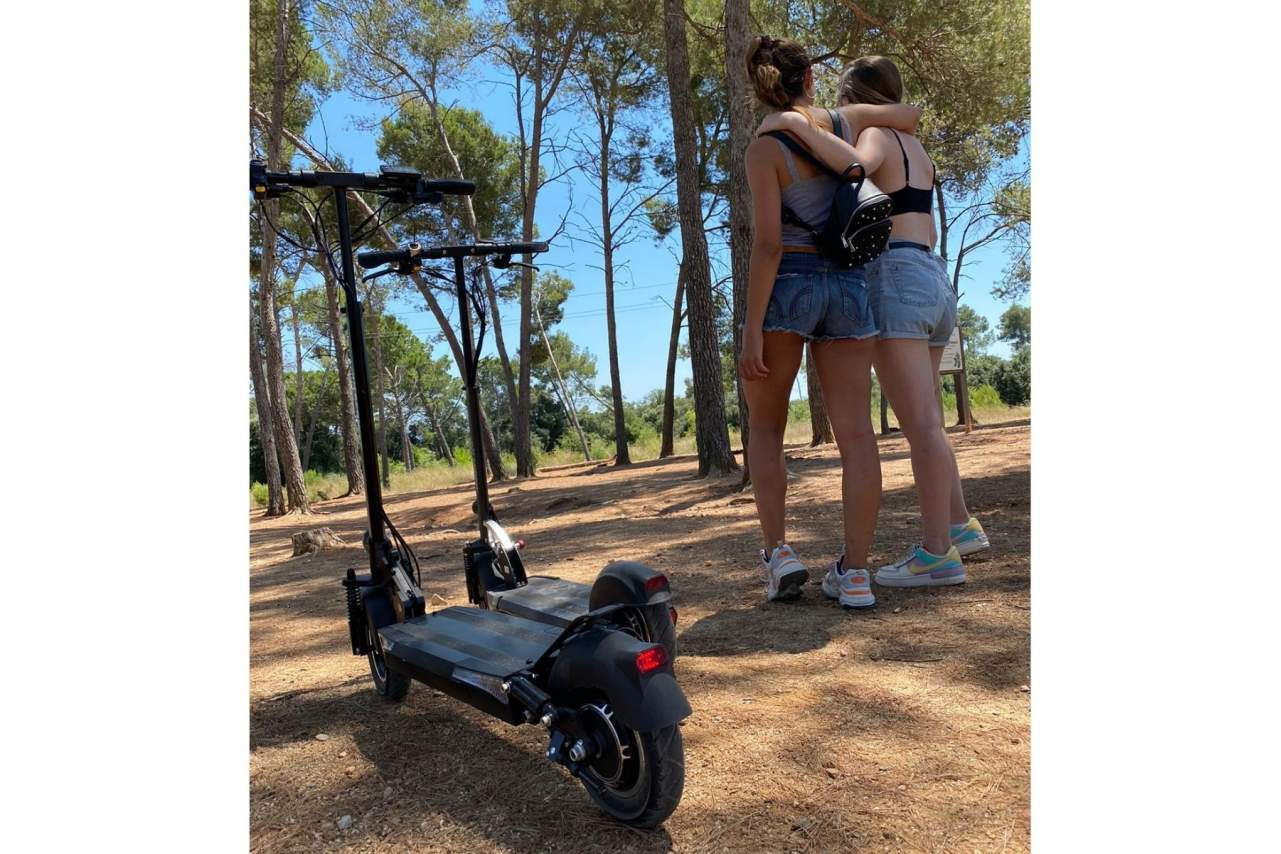 SABWAY impulsa la apertura de tiendas propias con taller de patinetes eléctricos