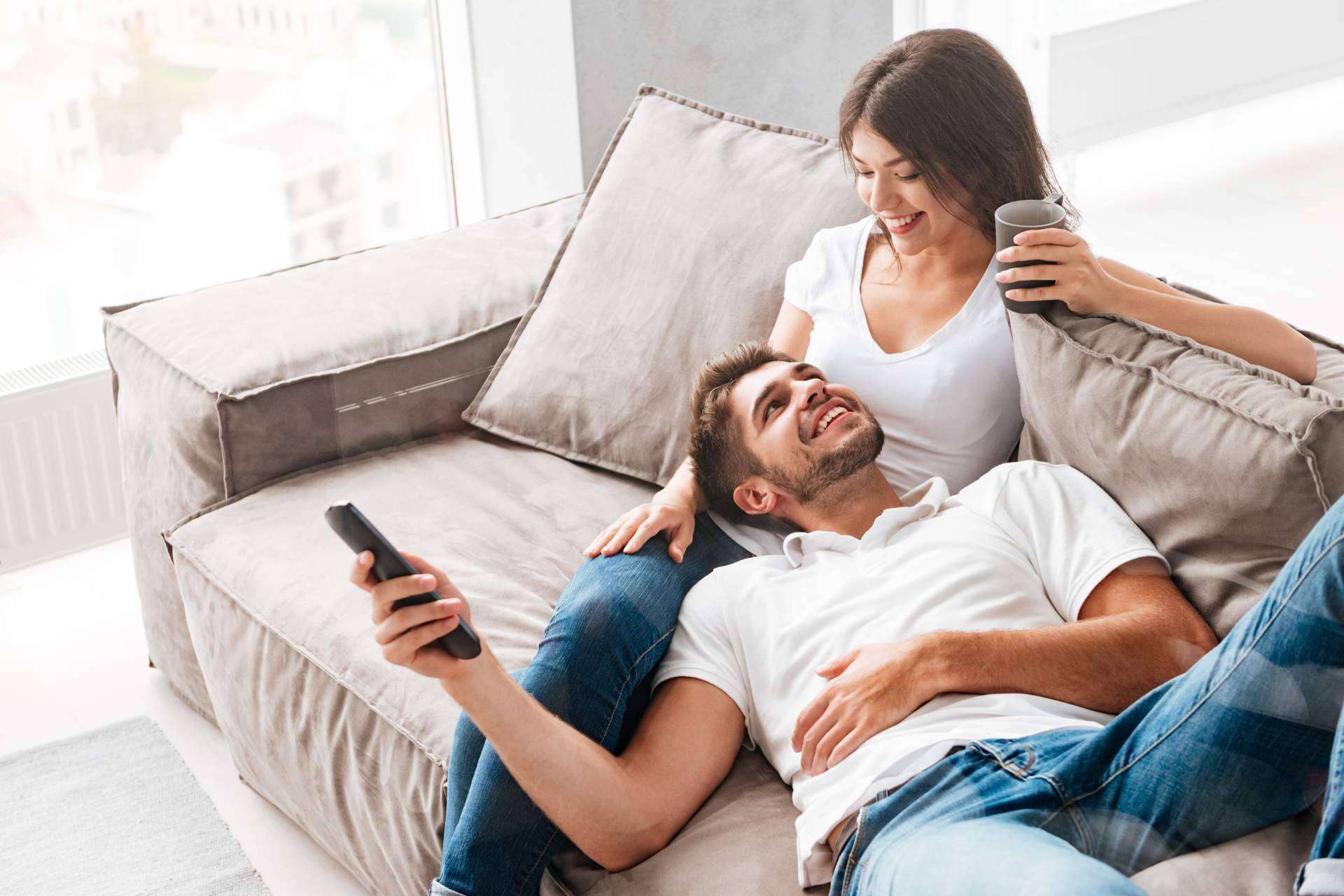 Encontrar pareja estable en Madrid, Barcelona, Valencia o Bilbao con UNITI