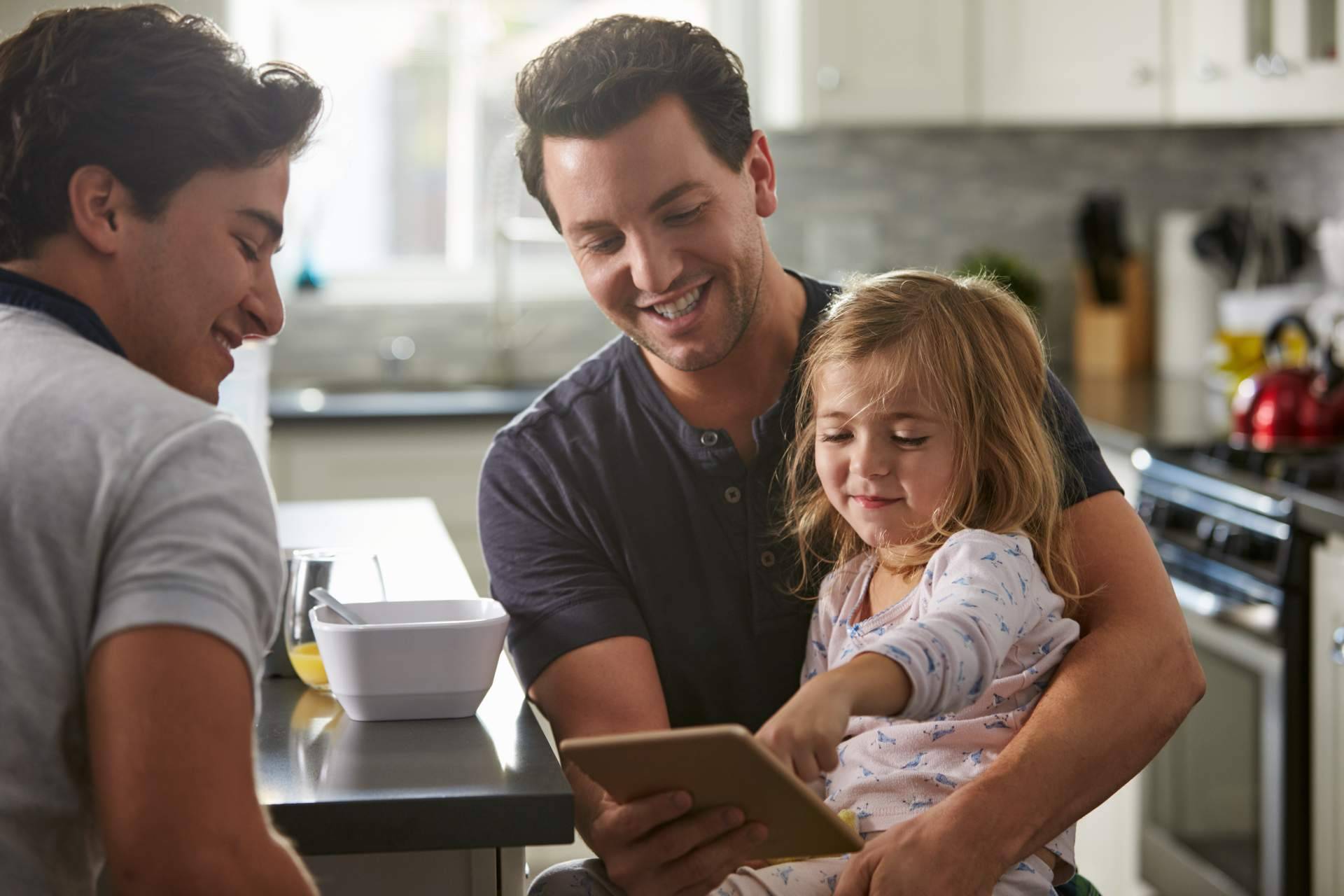 Se dispara el porcentaje de familias LGTBI, por Copaping