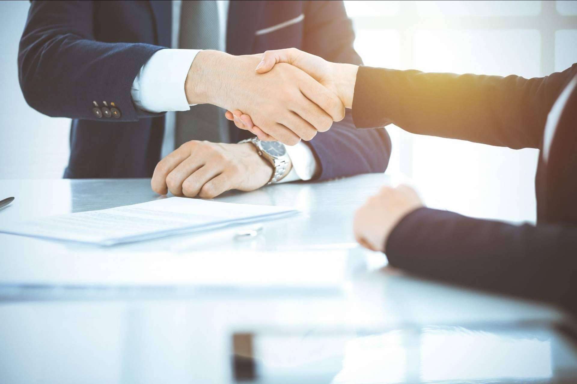 Ackermann & Schwartz Attorneys ¿Qué ofrecen los servicios de reestructuración de empresas y compras de negocios en distress?