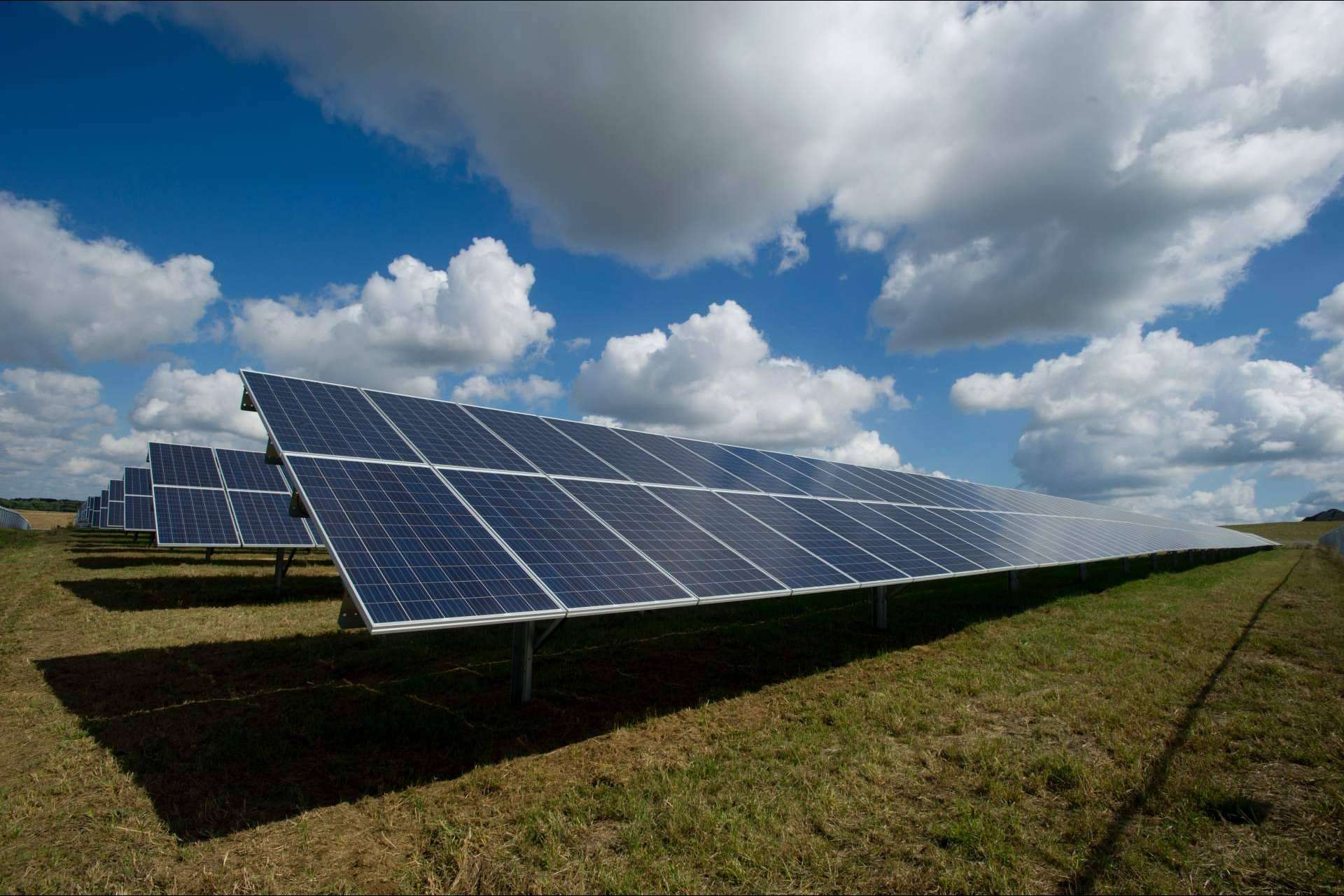 ¿Qué soluciones en el ahorro energético ofrece Ipostar?