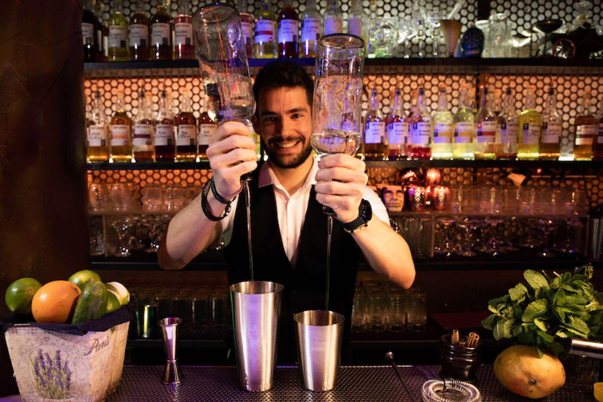 ¿Cuáles son las formaciones con más futuro profesional?: el curso profesional de Bartender de ESCOM