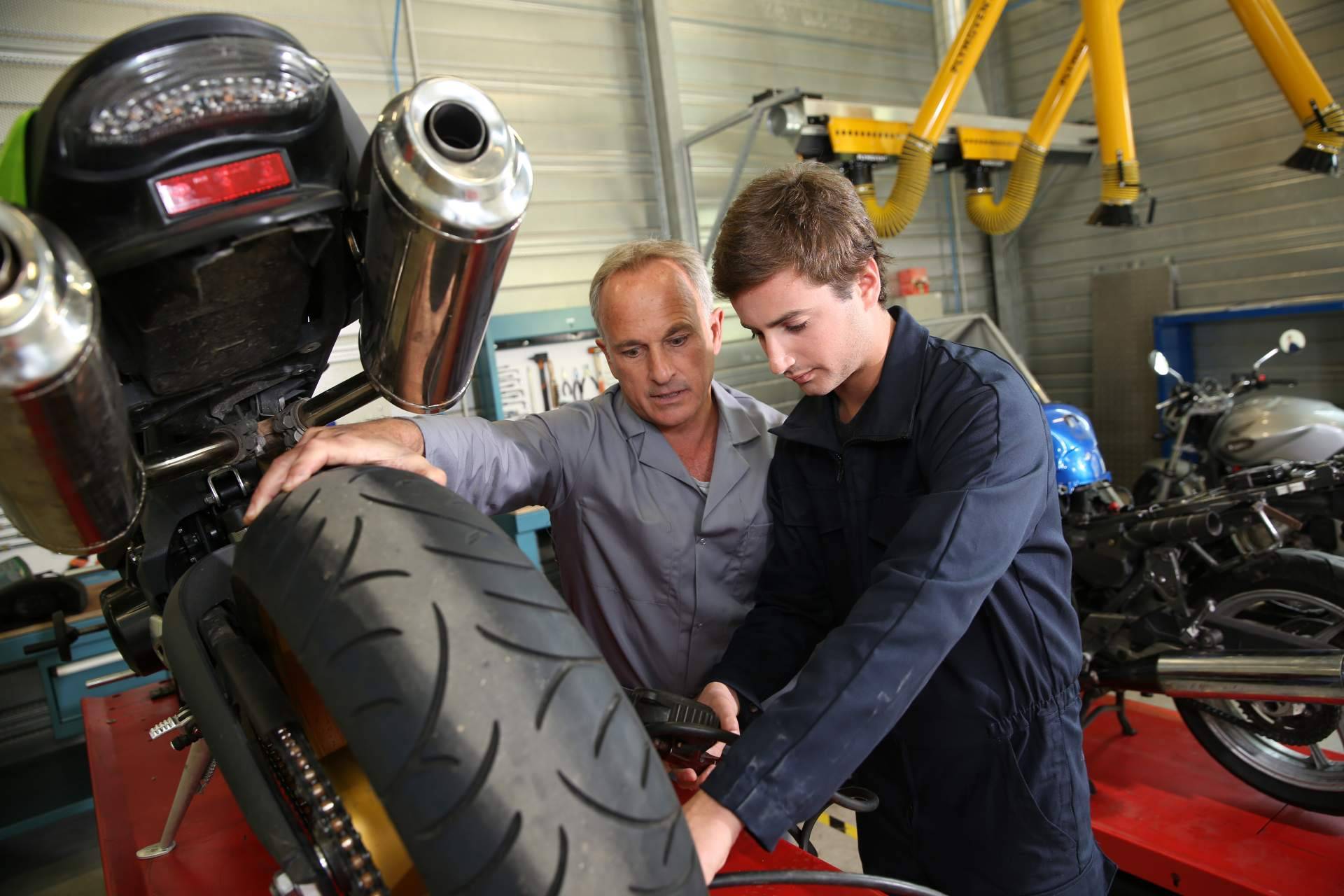 Instituto Técnico de Automoción: el interés por el curso de mecánica para motos sigue aumentando