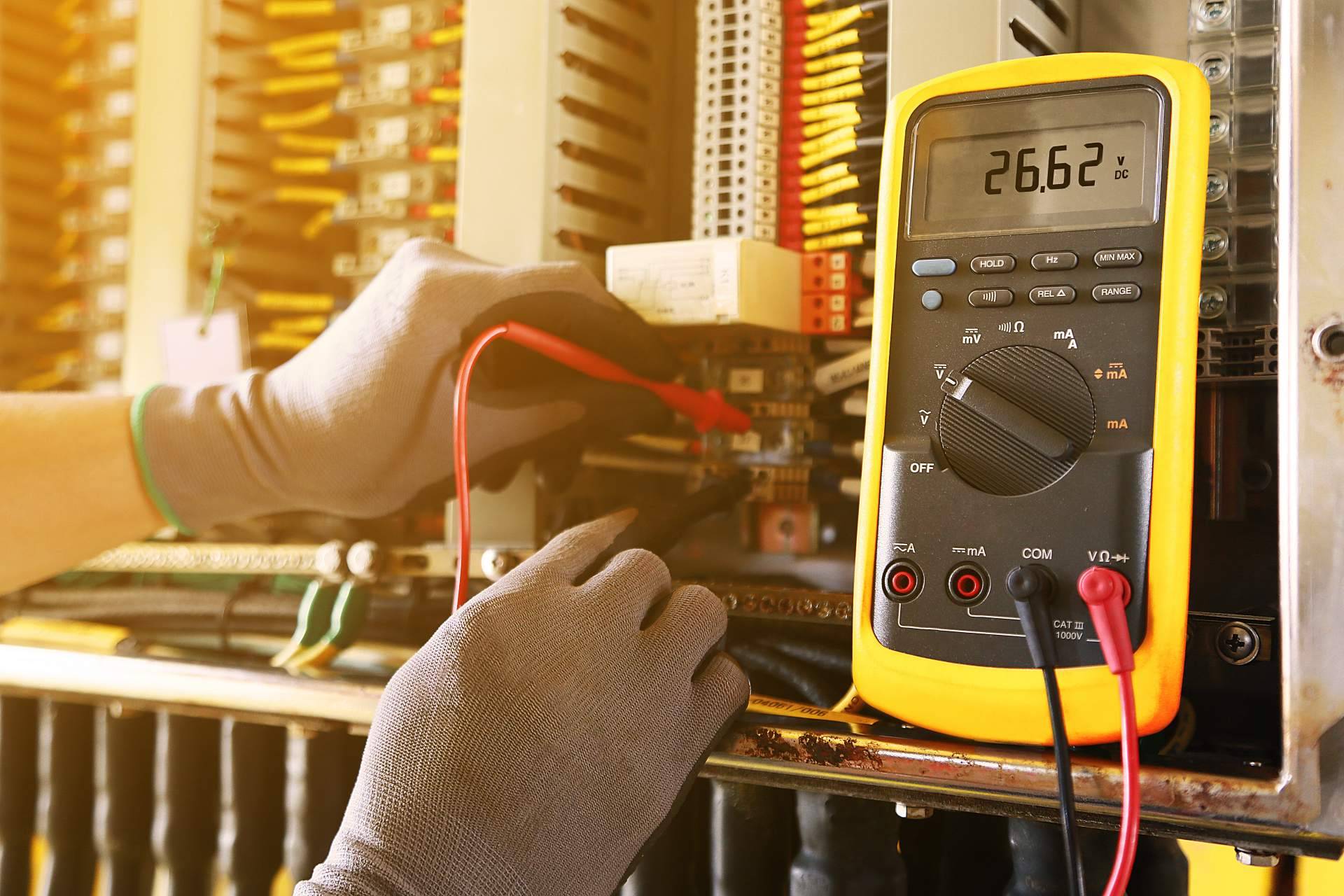 Ecoluz Eléctricas, a favor de la implementación de las energías renovables y las placas solares