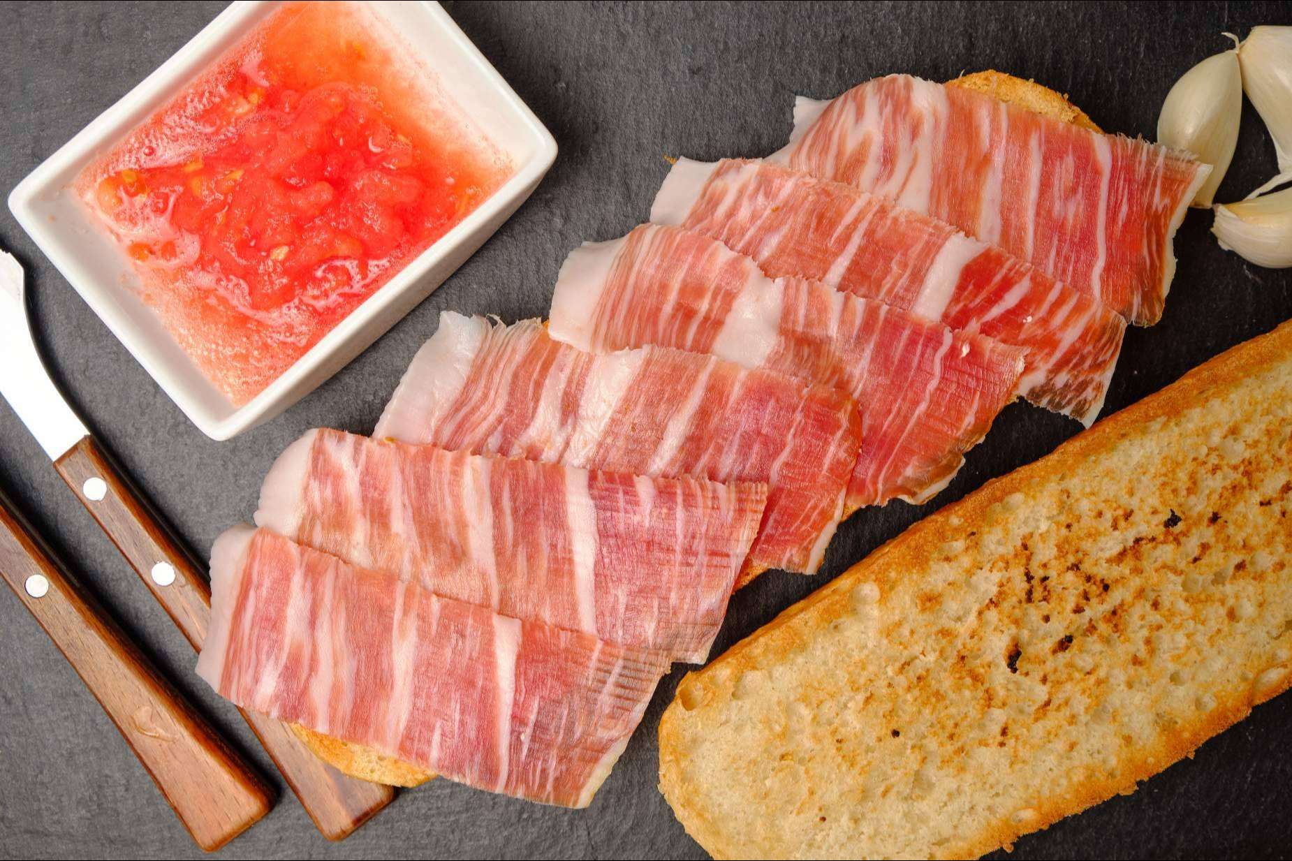 Las infinitas posibilidades de crear alimentos con jamón, la joya española