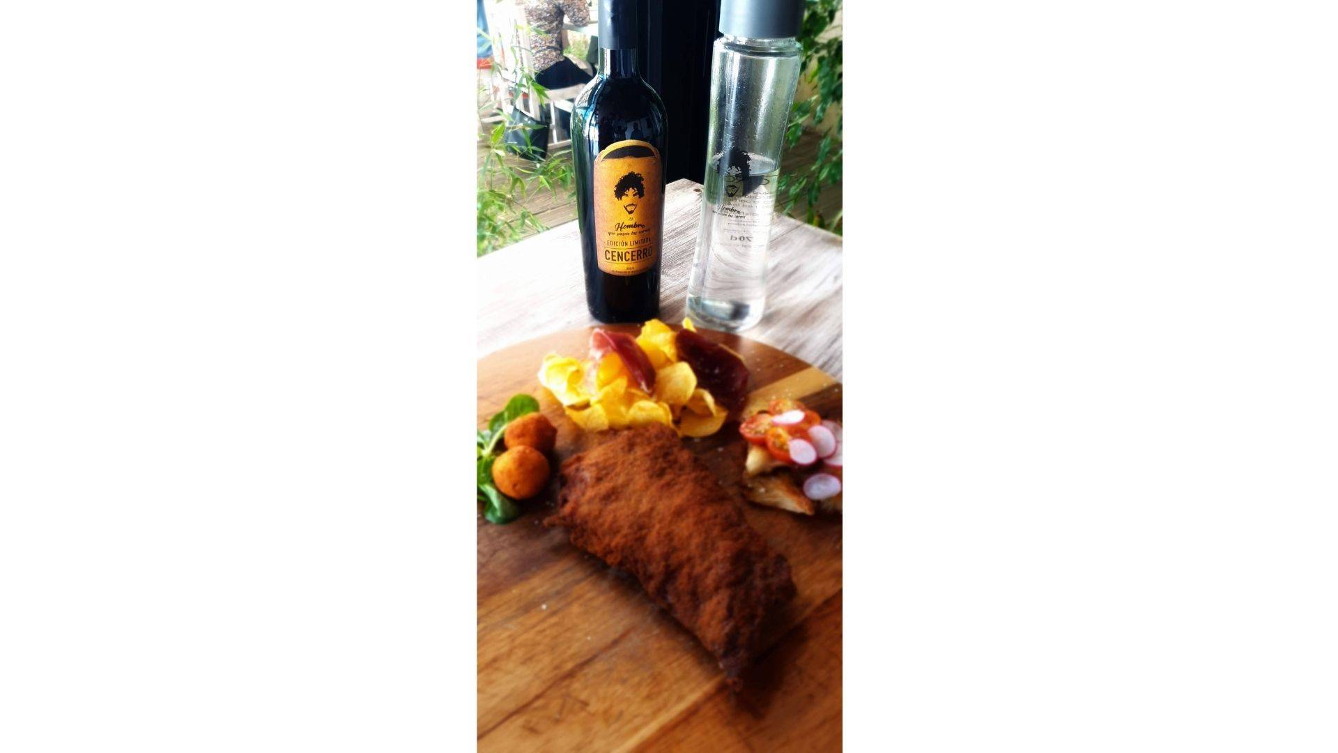 El hombre que pasea las carnes y su nuevo vino Cencerro