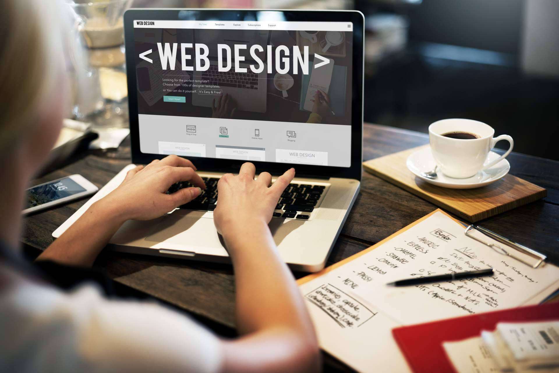 La Agencia PLAY expone los aspectos claves para que una web sea profesional y dé visibilidad a un negocio o marca