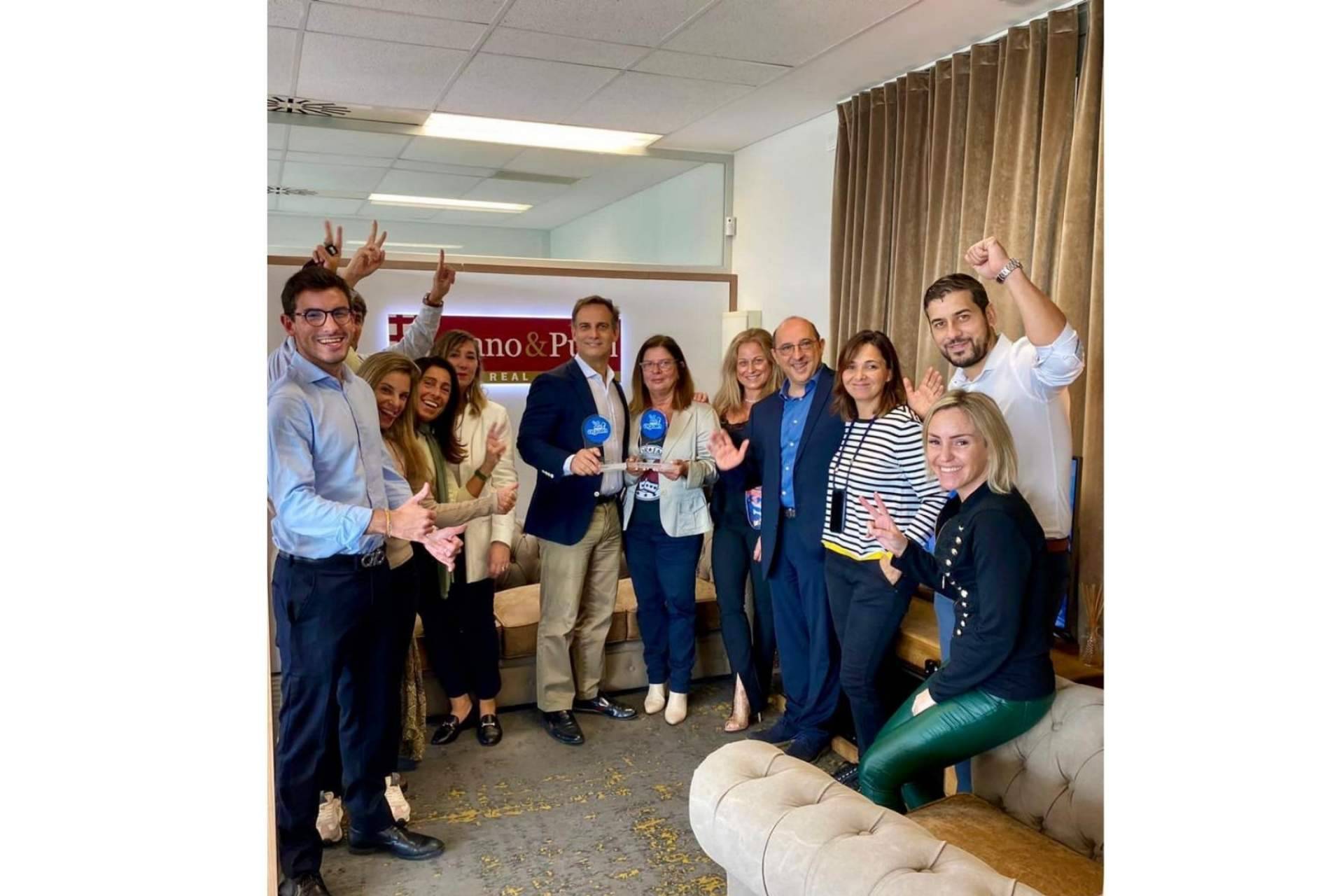 Con dos galardones, Cano & Pujol Prime Real Estate triunfa en la convención anual Notegés