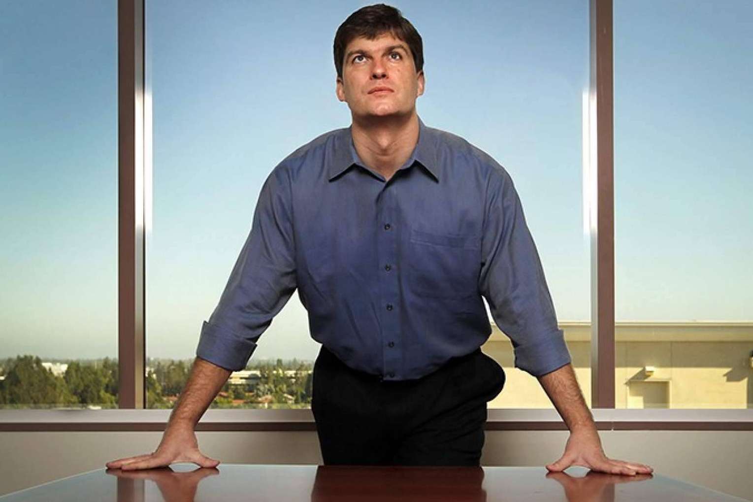El inversor de la Gran Apuesta, Michael Burry, realiza una predicción sobre los fondos y la bolsa