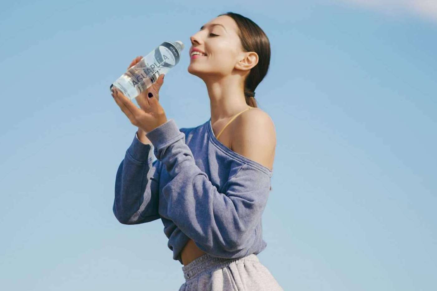 Atrium Salud expone los beneficios de beber agua en el trabajo