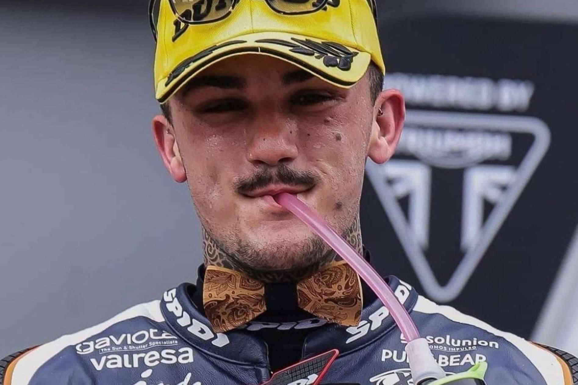 Lord Wooden, la marca de pajaritas de madera que sube al podio con Arón Canet