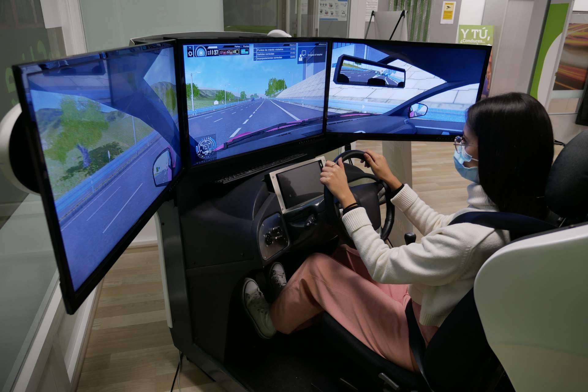 Primeros aprobados en España formados al 50 % con simulador de coche