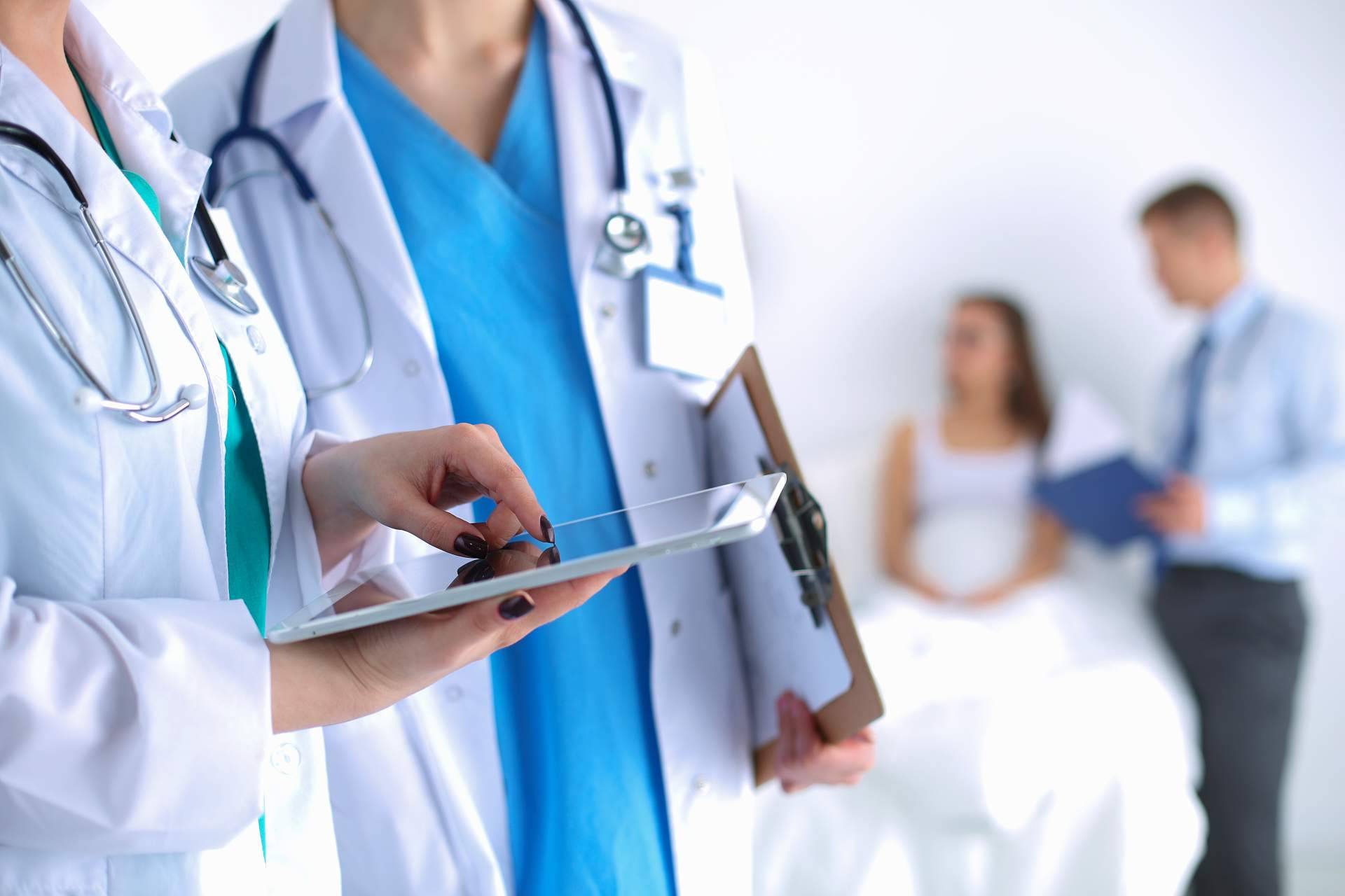 El personal sanitario encuentra en Socideco cursos certificados