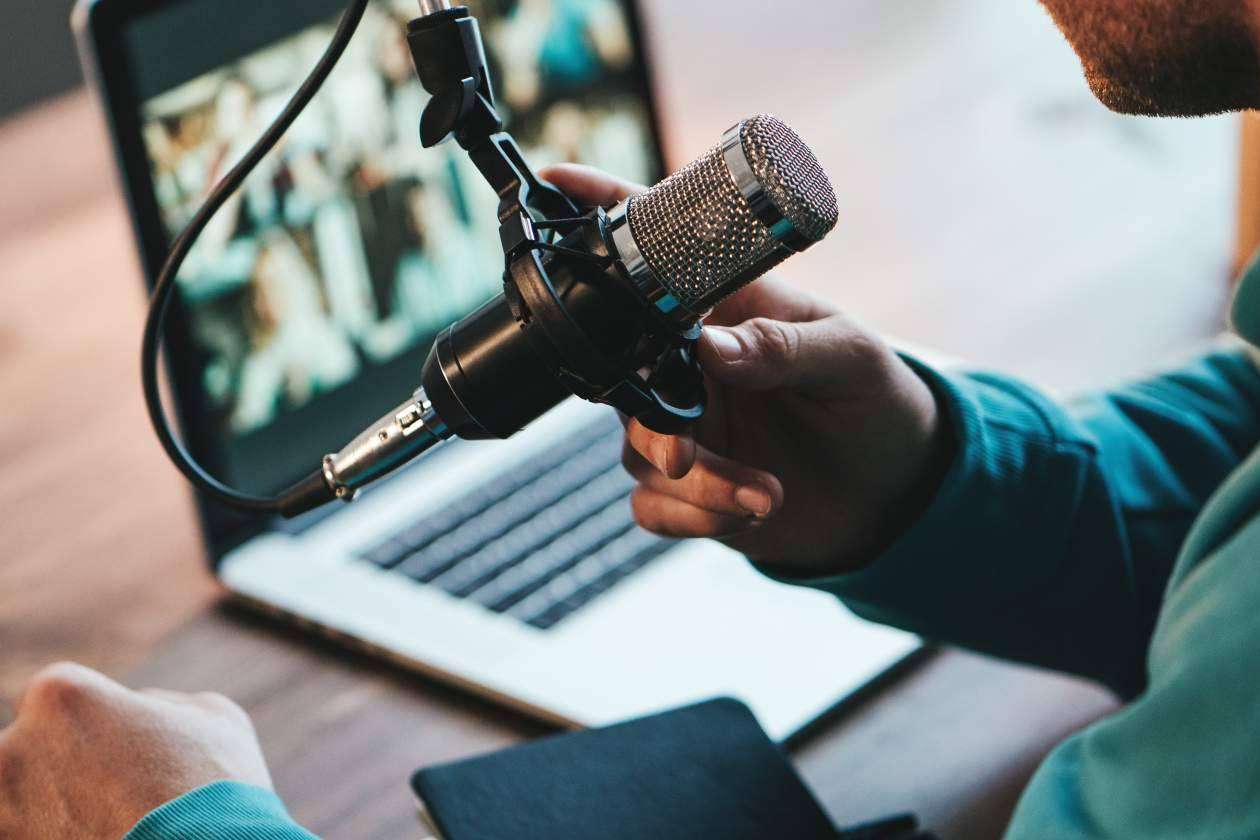 Cursospodcast.com permite aprender los primeros pasos para crear un podcast de éxito