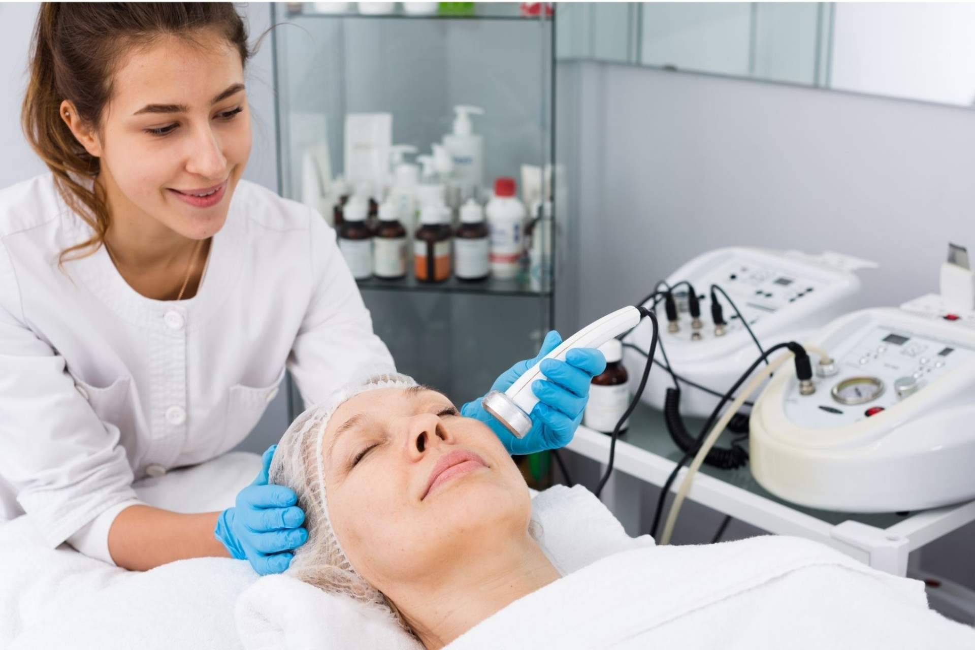 Montar un centro de estética con todas las herramientas e información que ofrece Comercial Estética