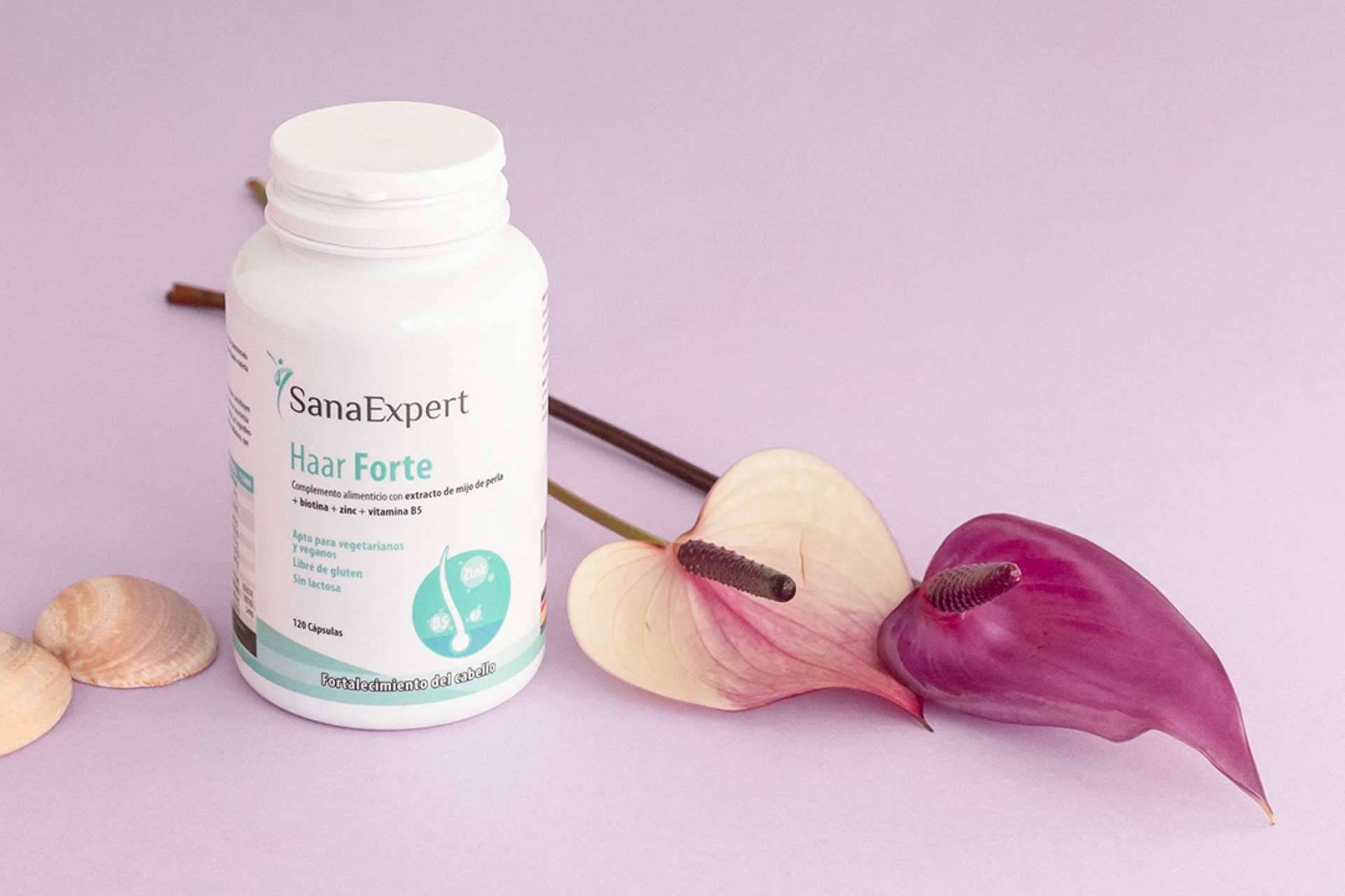 SanaExpert ayuda a contrarrestar la caída del pelo y fortalecerlo con su complemento alimenticio natural Haar Forte