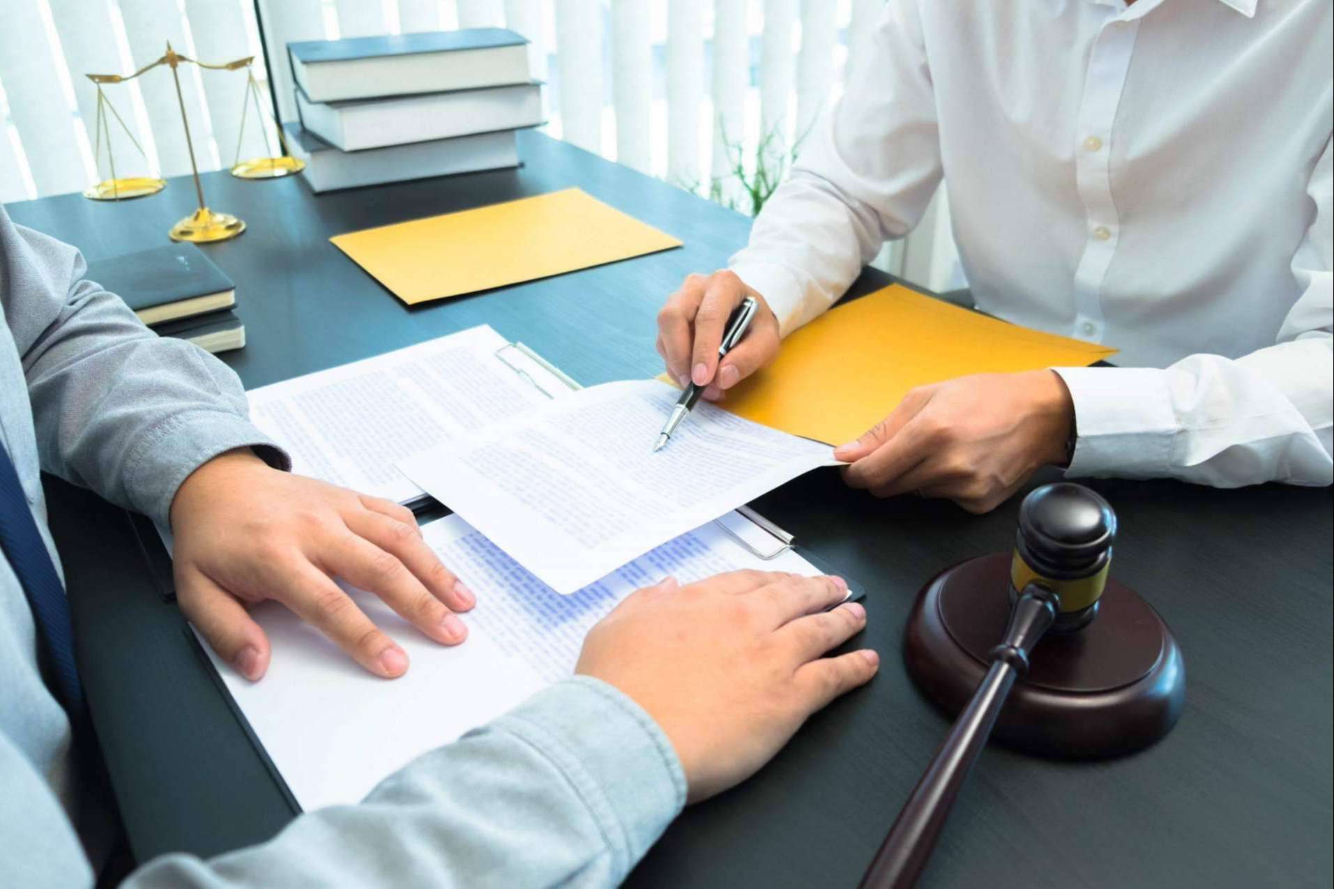 iMarcas, sobre la ley de marcas y las prohibiciones absolutas y relativas en el registro de una marca