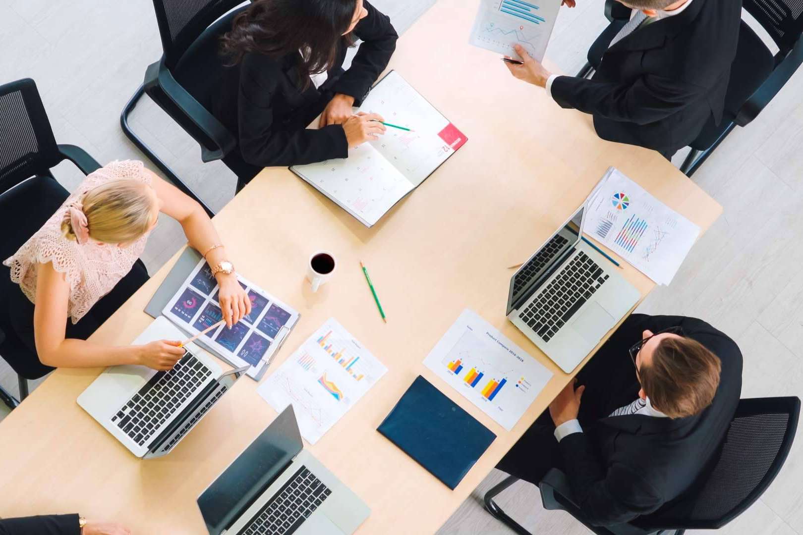 Destaca explica cuáles son los modelos de negocios digitales más utilizados