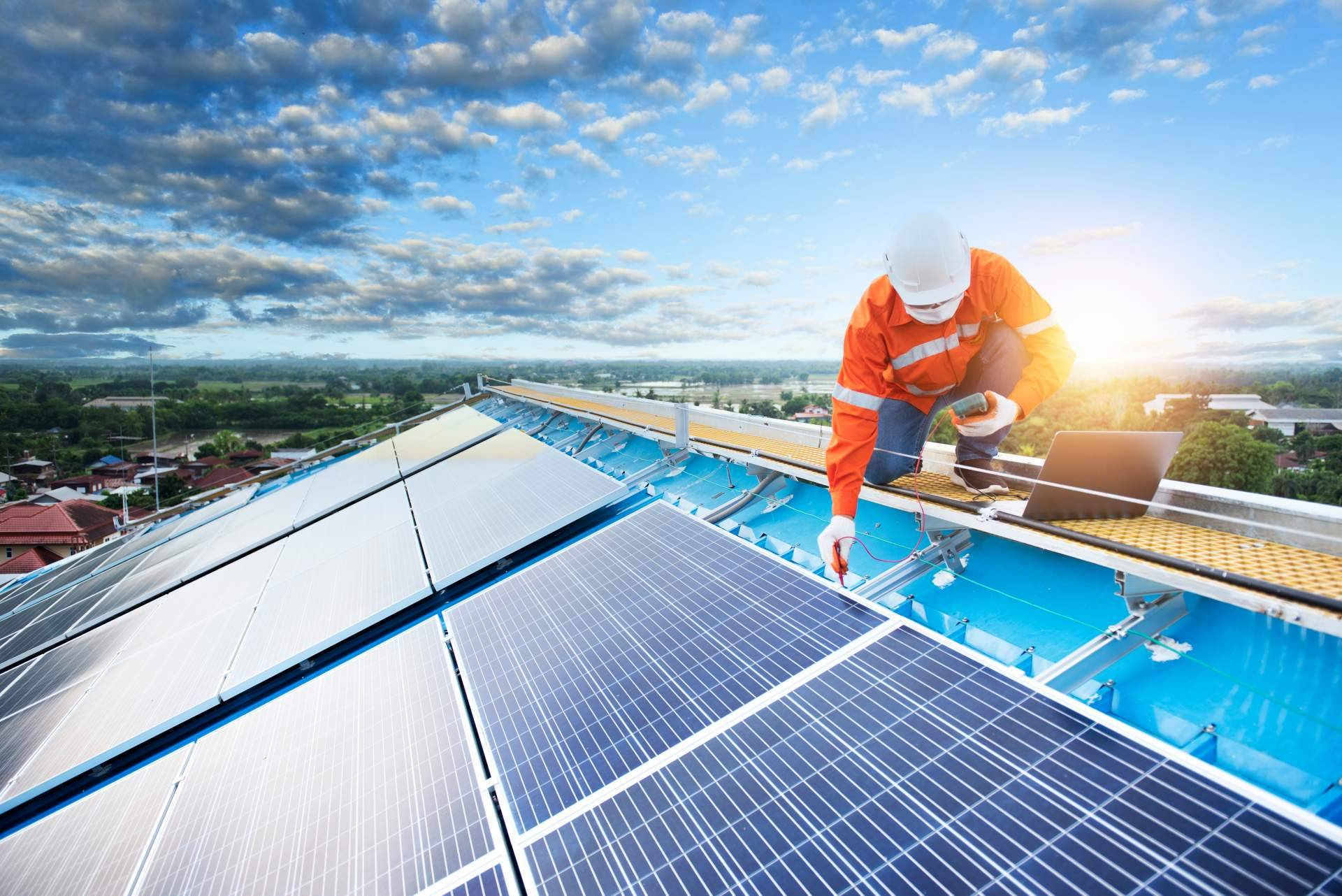 Las ventajas de instalar placas solares en el hogar o negocio, por CAVS Energy