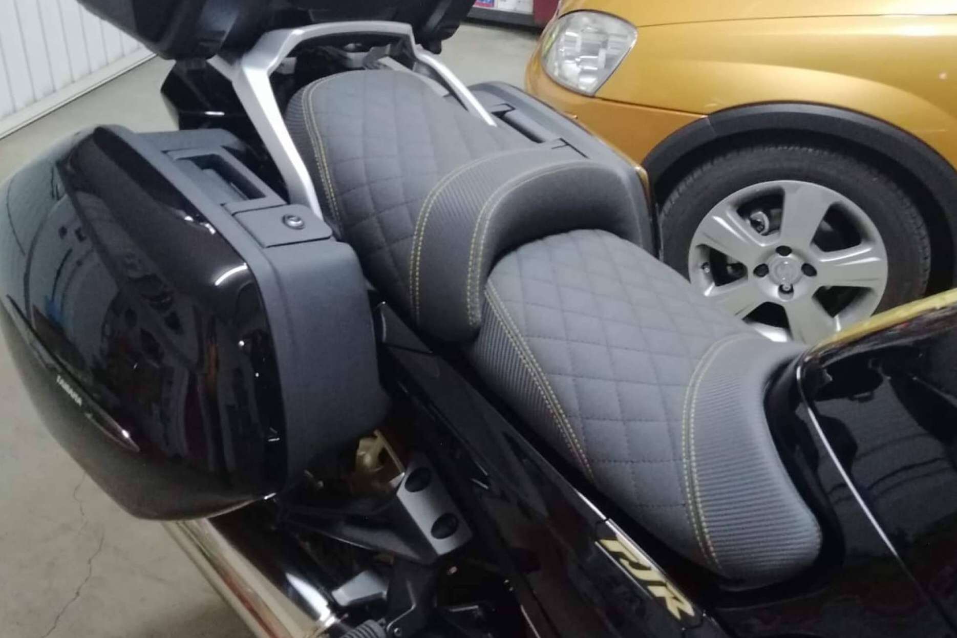 Comodidad en las fundas de asientos para moto de JM-FUNDAS