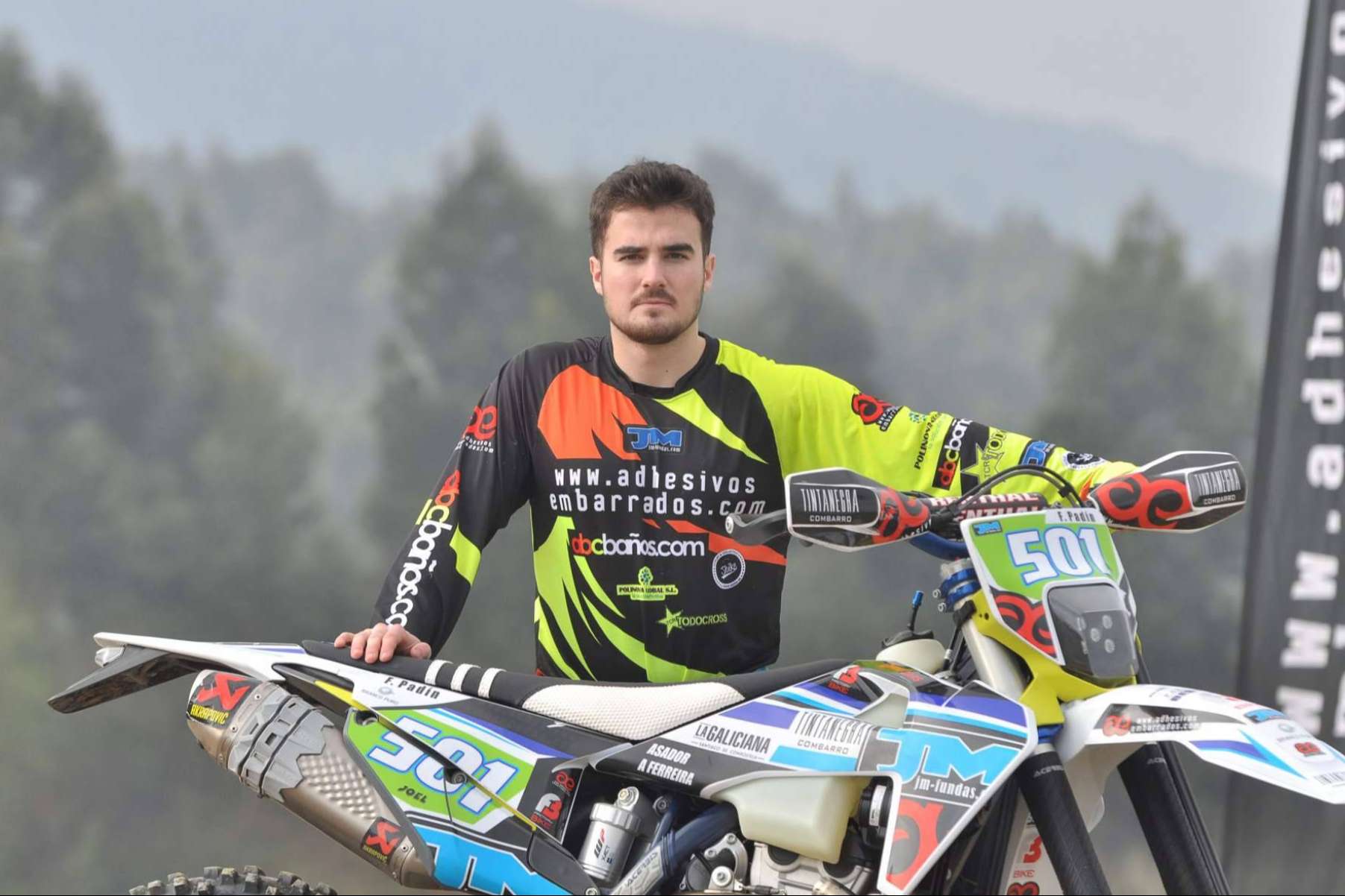 Personalizar la moto a través de adhesivos Husqvarna