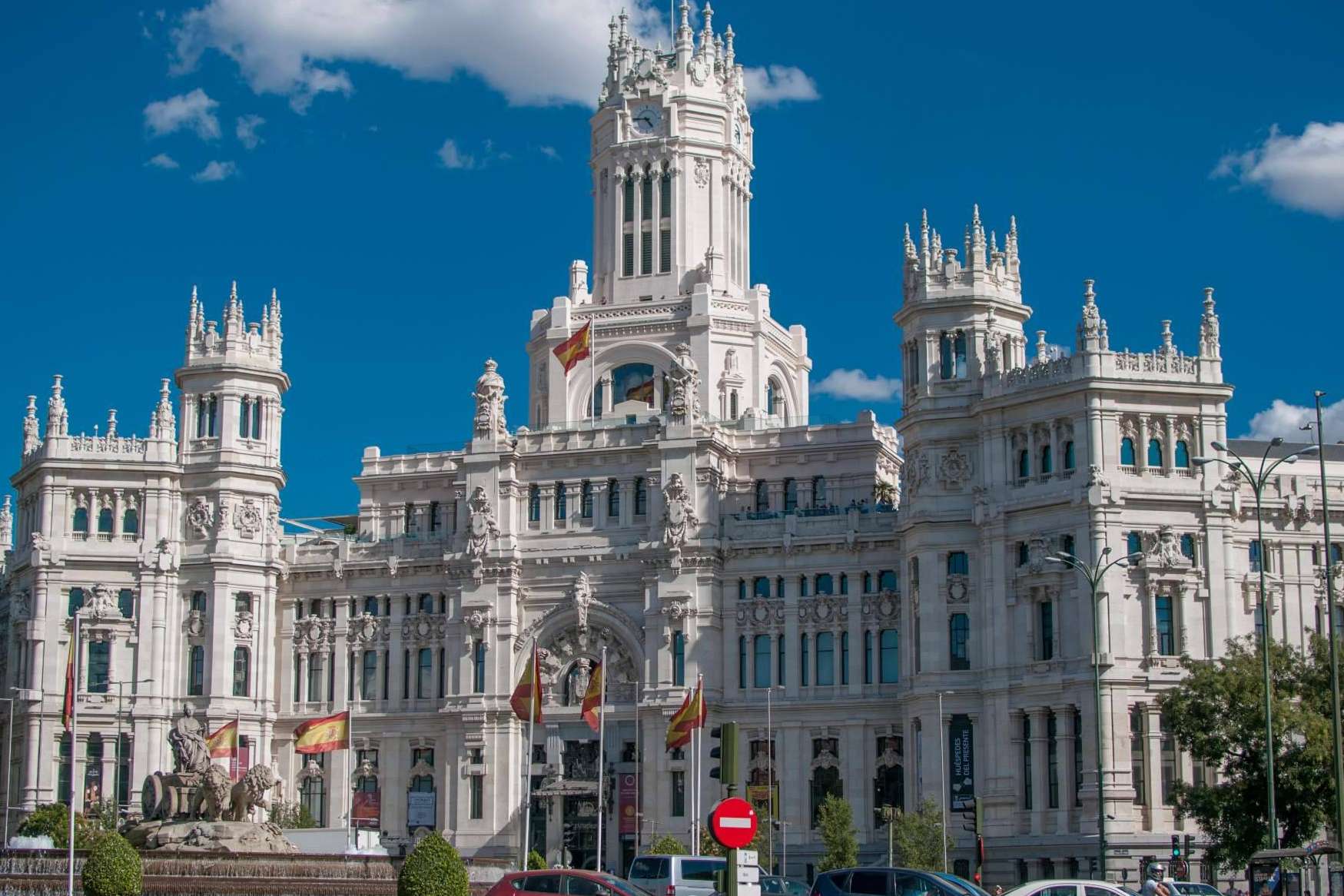 Listado y base de datos de Ayuntamientos y Administradores de Fincas en España, de la mano de BancoDatos