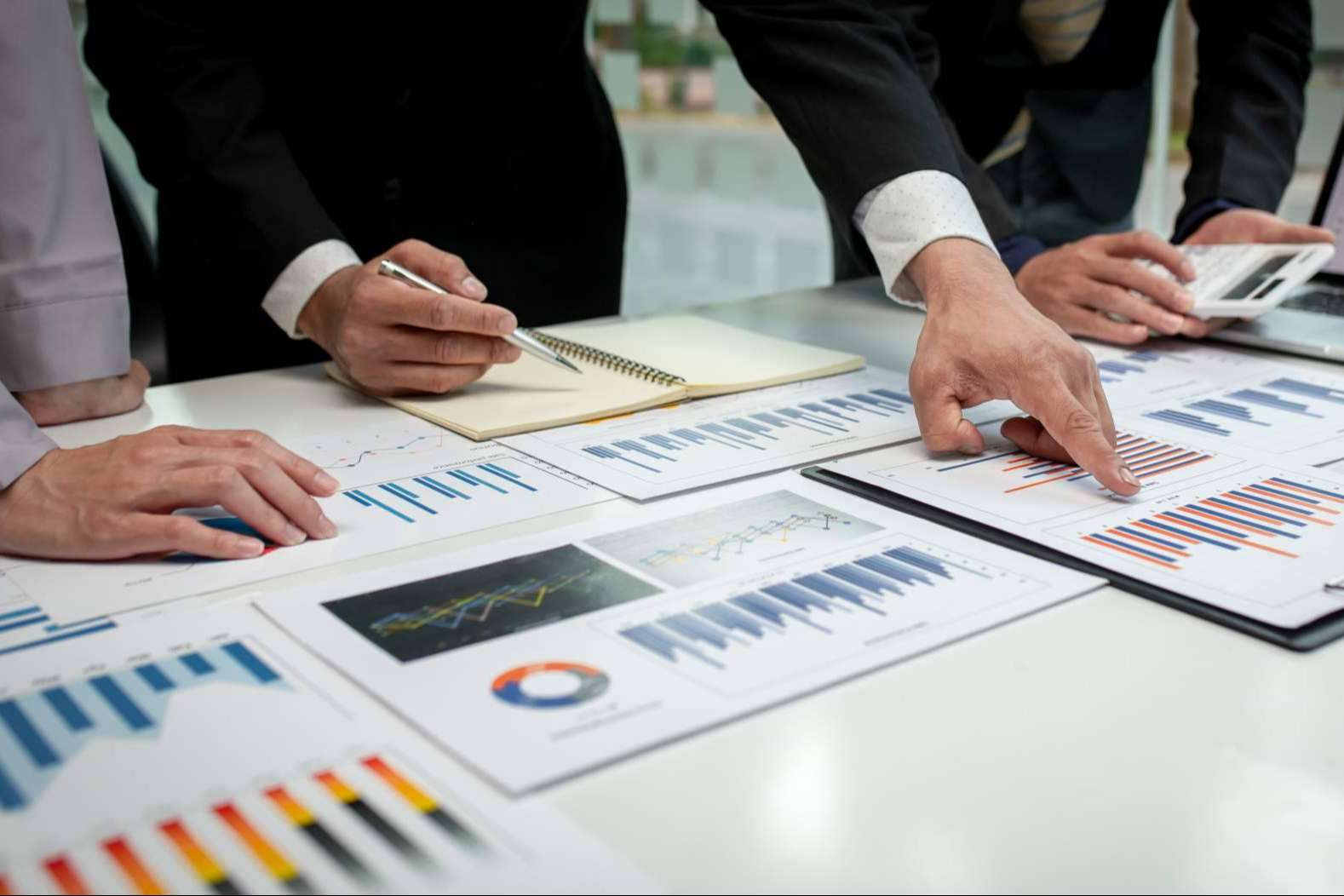 Asesoría de empresas en inversiones a largo plazo, con EI2VALUE