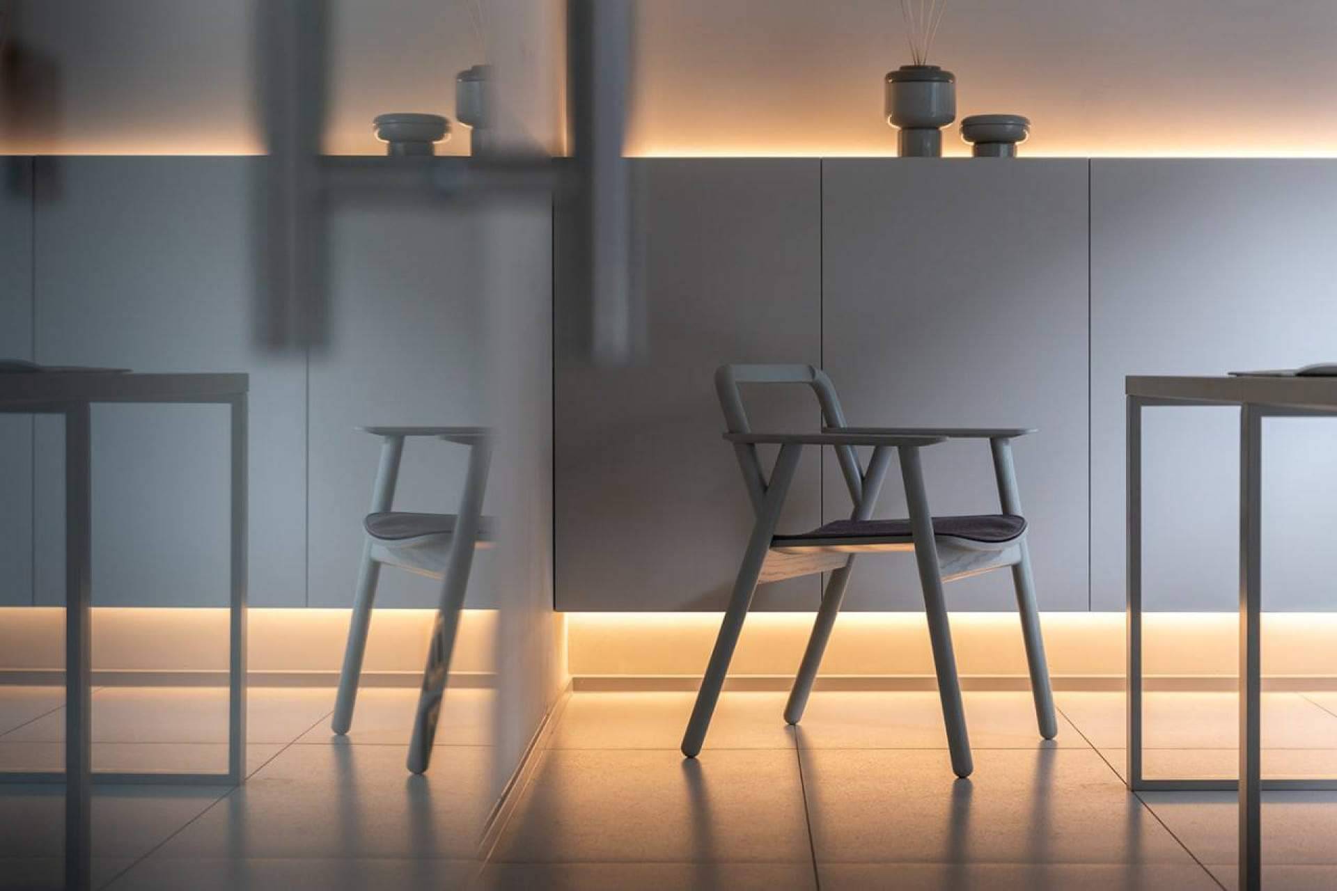 Recomendaciones para elegir la iluminación adecuada para el salón