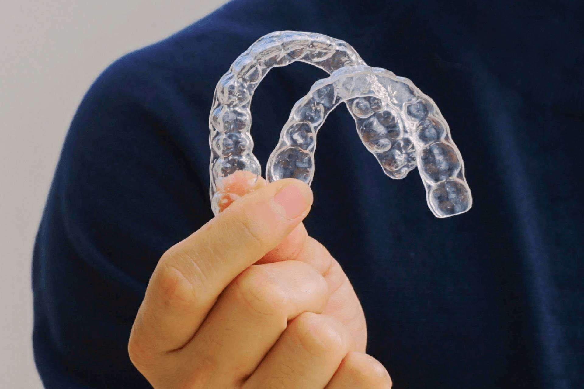 Presupuesto y diagnóstico previo para saber el precio Invisalign, en Corporación Dental