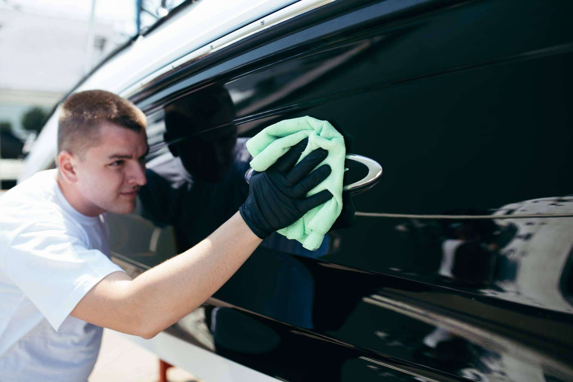 Las cleaning brushes que mantienen las embarcaciones en perfecto estado de Nova Argonautica