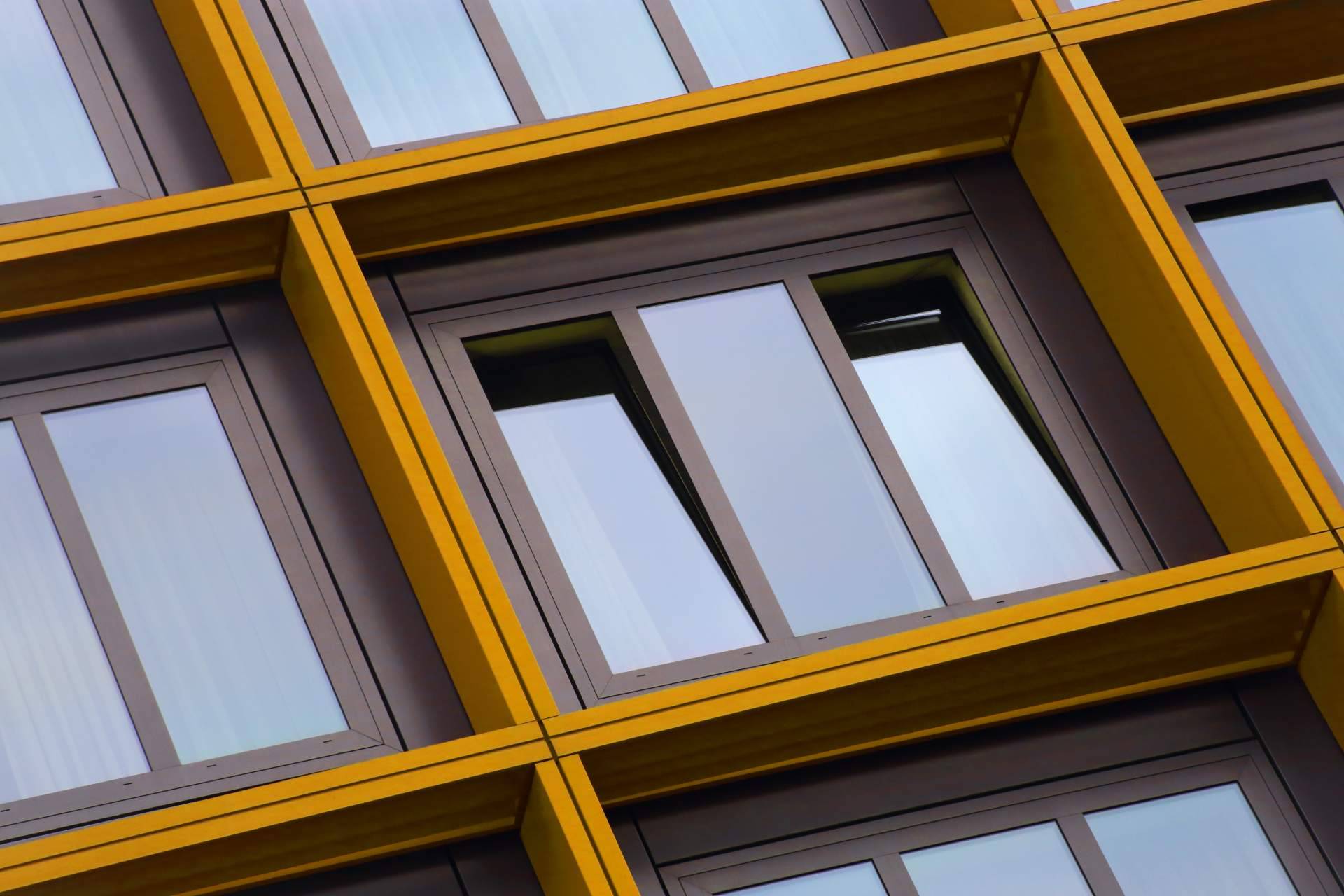 La iniciativa de KIRSAN Invest para pequeñas y medianas empresas consiste en edificios modulares compactos con paneles solares integrados