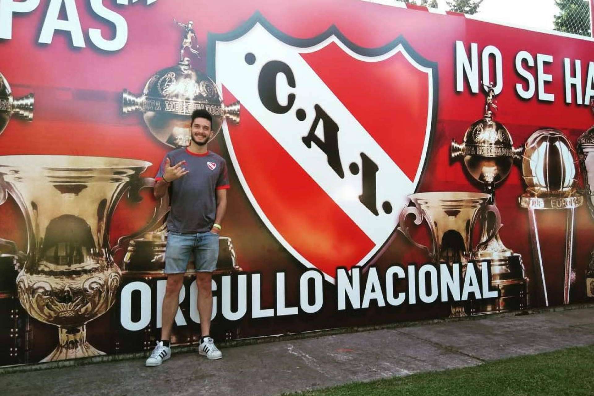 Vivir la experiencia completa al comprar entradas Independiente en Football Host
