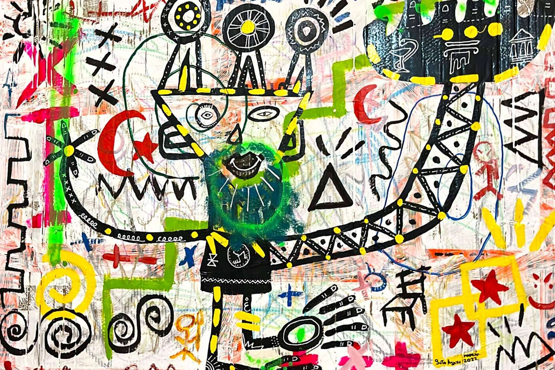 Guto Ajayu aprovecha materiales muy distintos y su intuición para crear arte