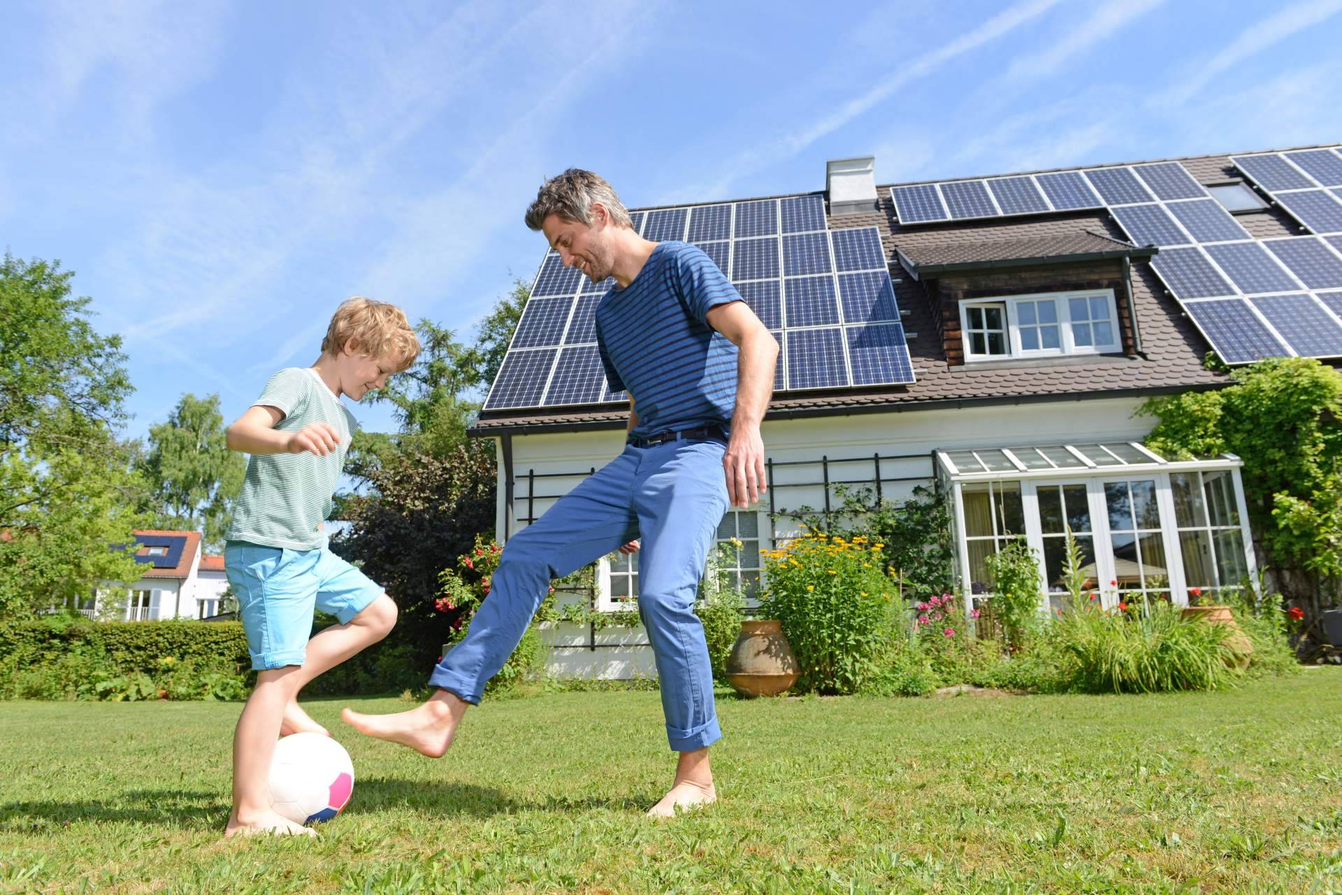 ¿Por qué el verano es el mejor momento para instalar placas solares?, por Soof