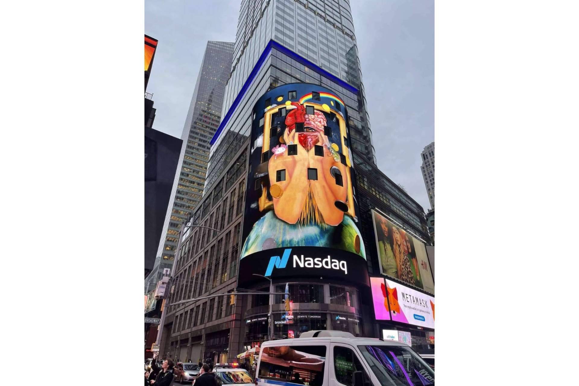 Multiverse, la obra en NFT arte de Martha Sáenz que se presentó en el Times Square