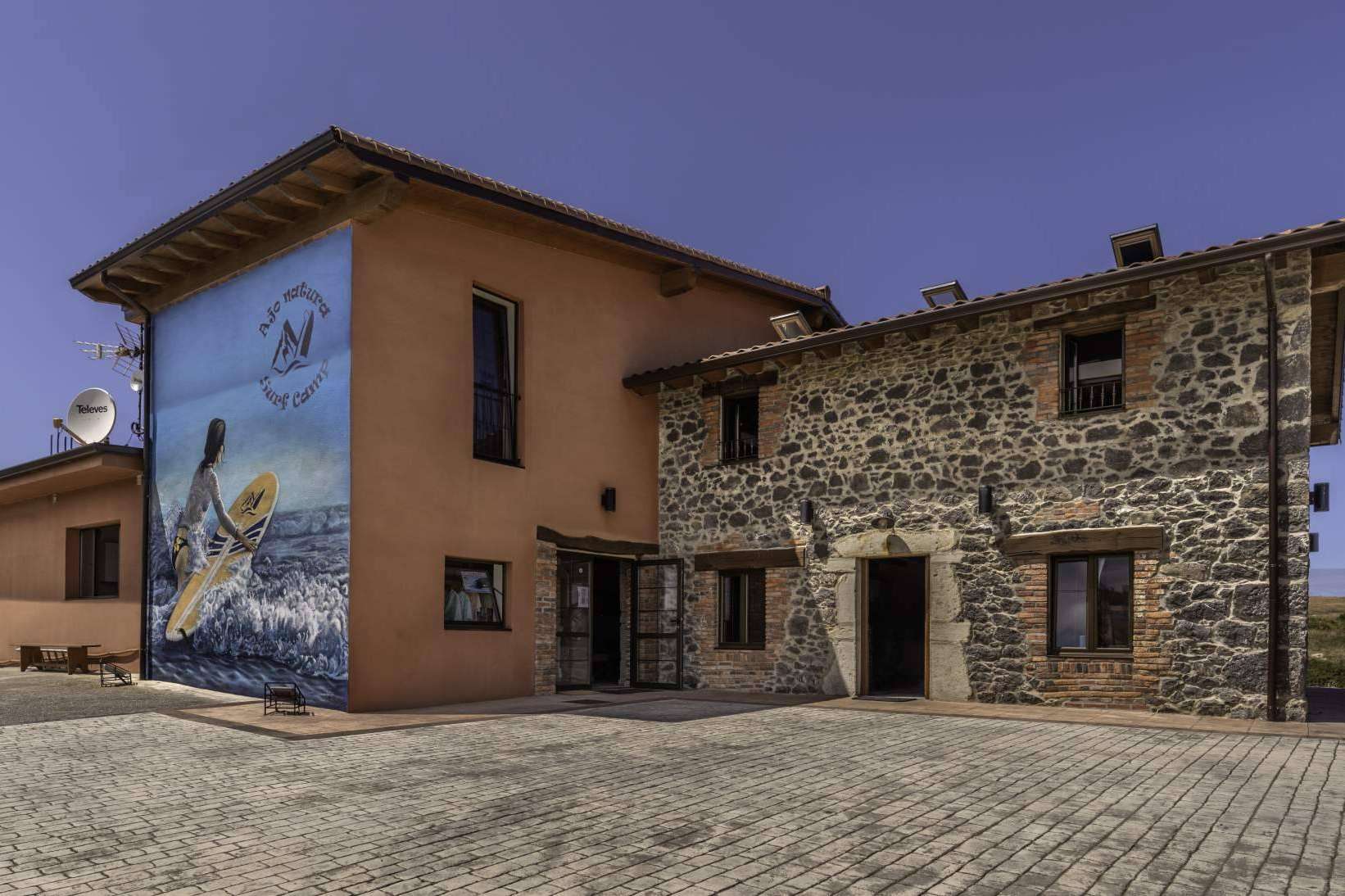 Ajo Natura Surf Camp, un campamento de surf en plena naturaleza en Cantabria ideal para los niños