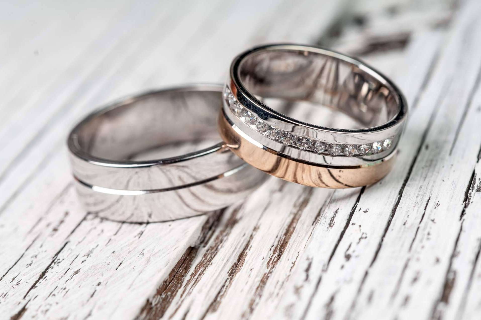 El Rubí Joyeros presenta su amplia colección de alianzas de boda