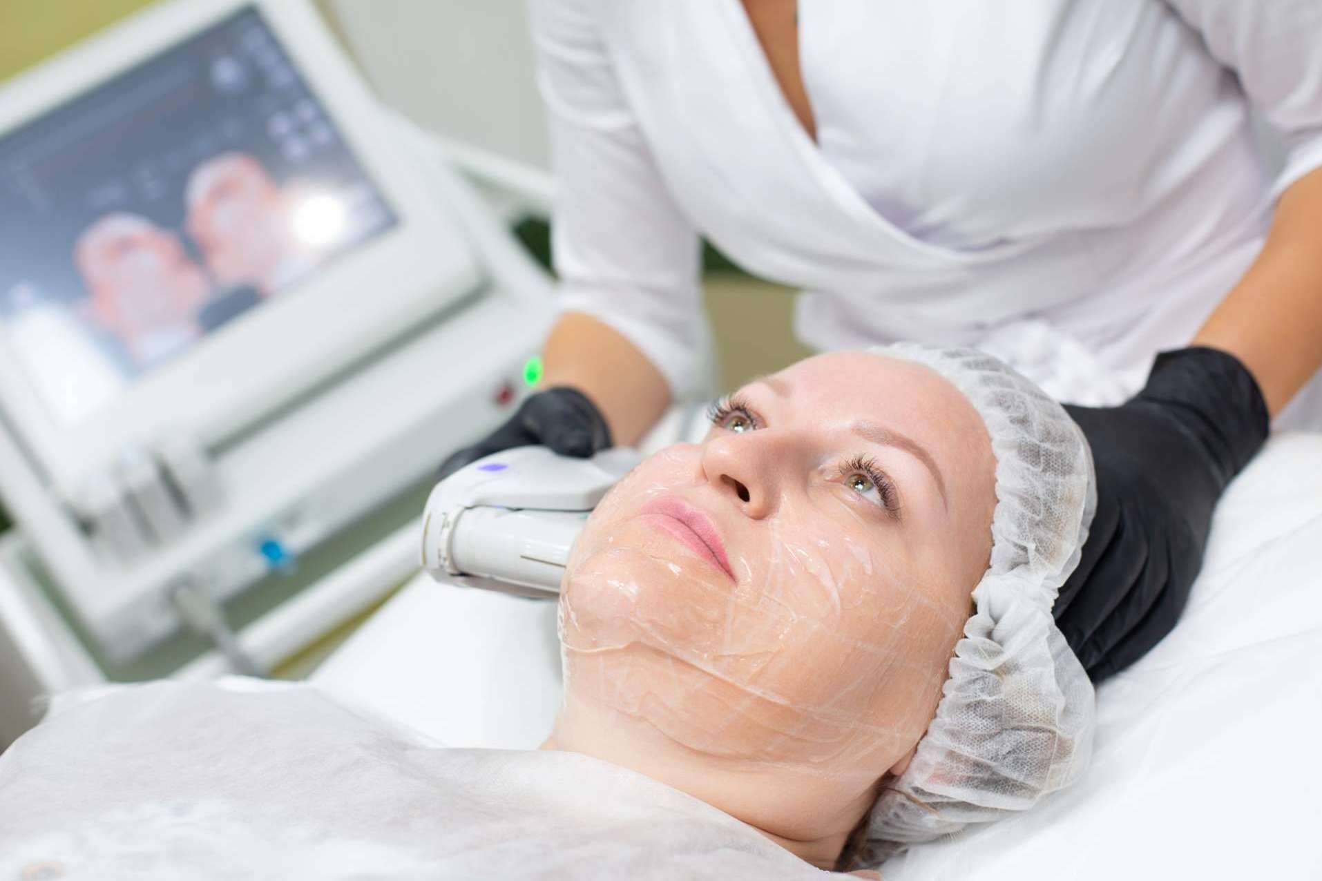 Clínica Femme y la posibilidad de rejuvenecer el rostro sin cirugía