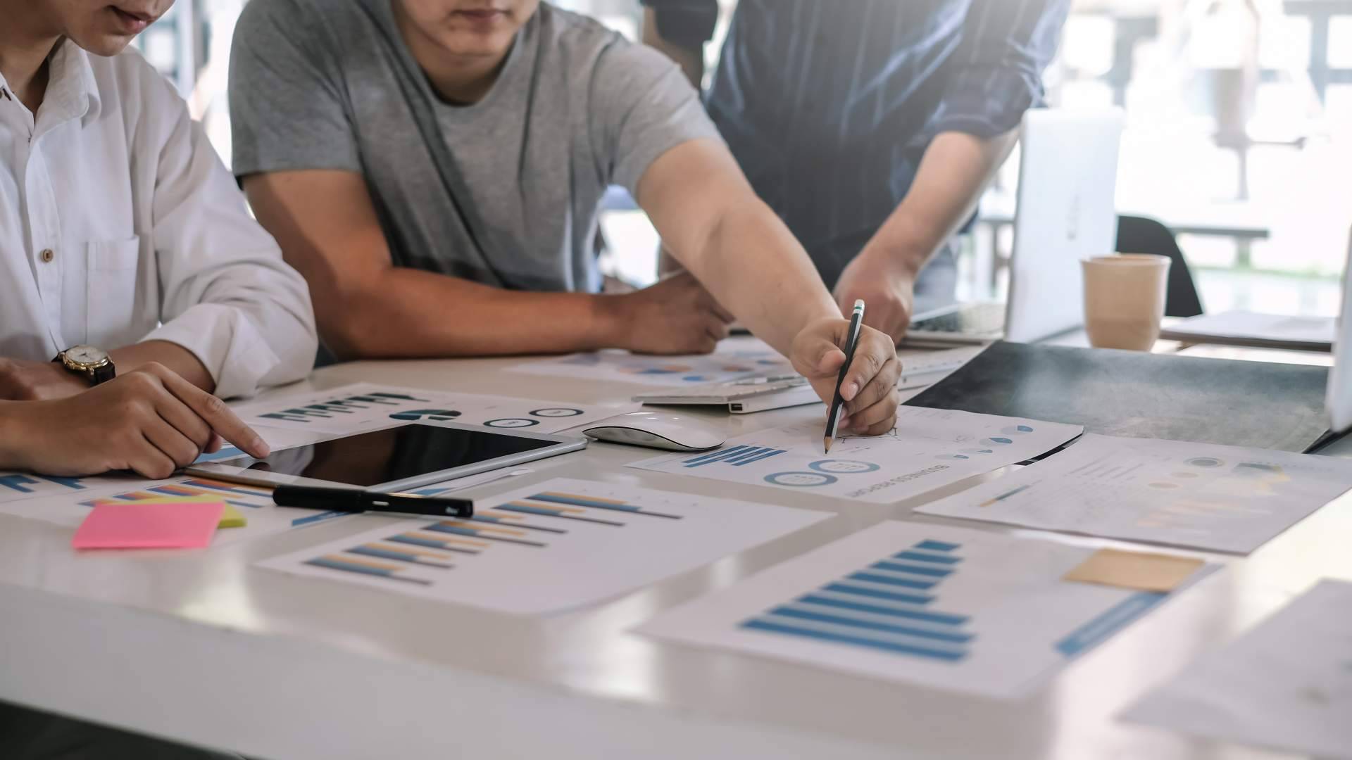 OPINIONES SOBRE SETROI. Crear una estrategia de marketing para las empresas