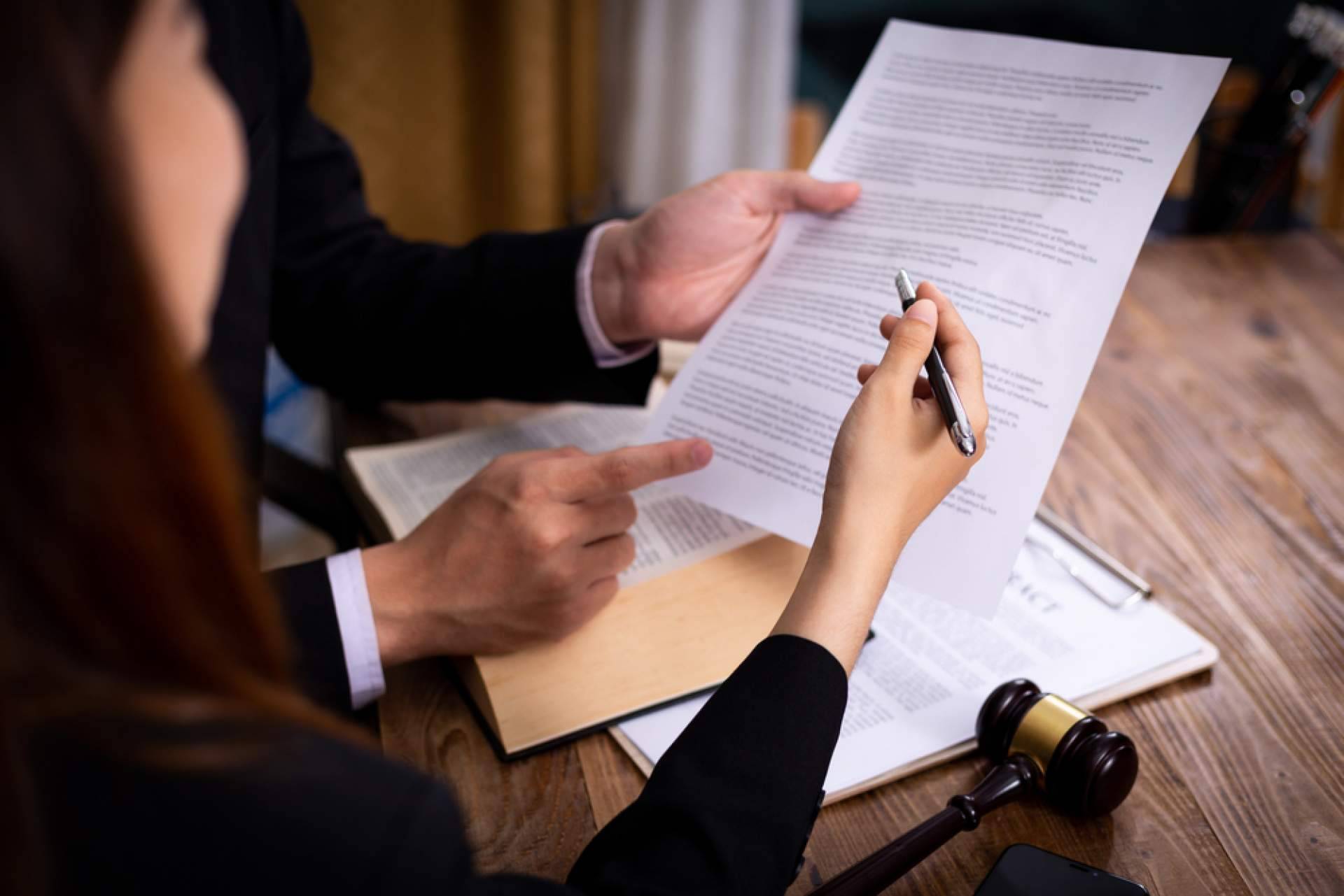 Servicio de consultoría en compliance penal, con Igualada Belchí Abogados