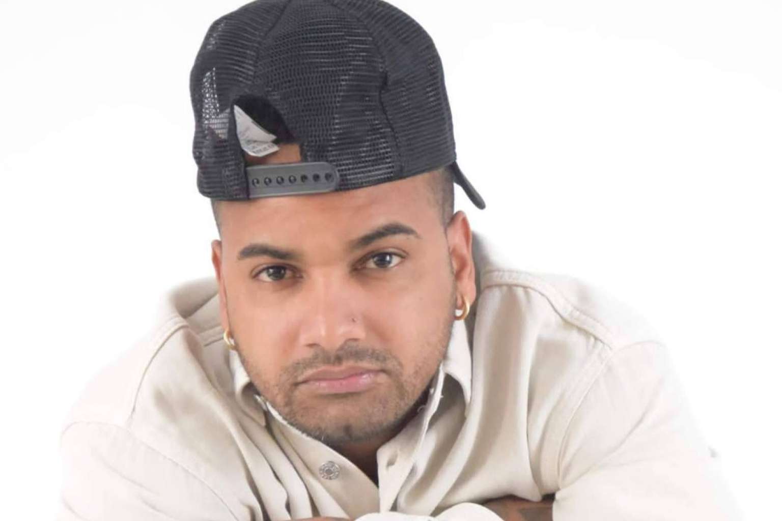 MCCarlos se presenta como uno de los cantantes de moda a nivel internacional