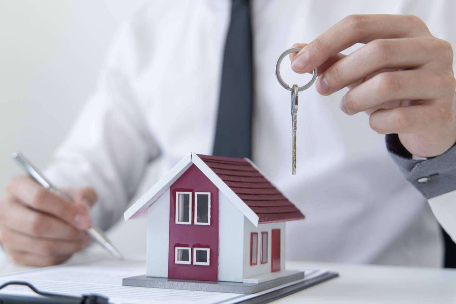 Realtyplus sobre por qué España es uno de los mejores lugares para inversión inmobiliaria de extranjeros