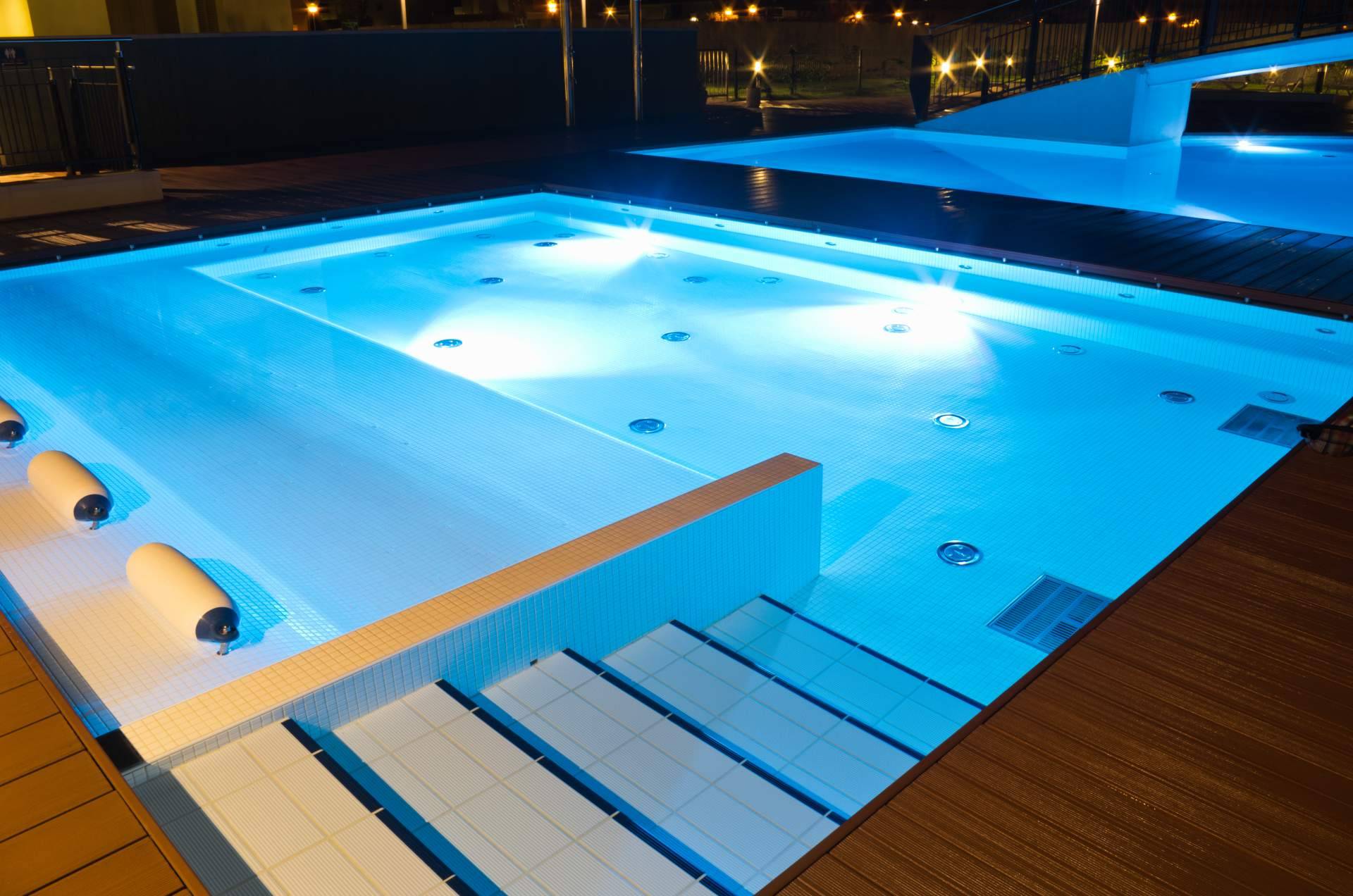 Cuadros eléctricos para piscinas Warmpool, fabricación y calidad con origen español