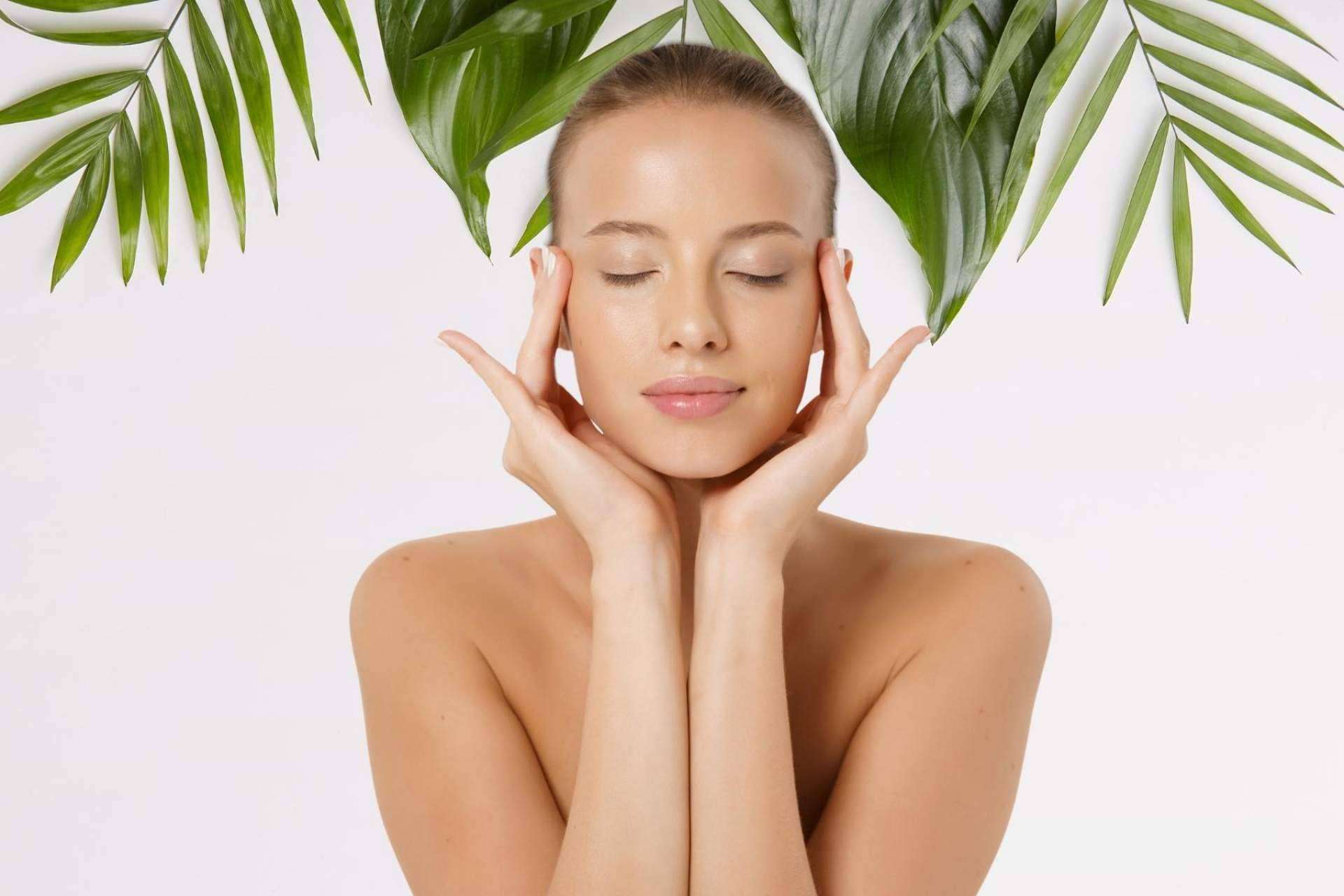 Lo último en cosmética eco, Veggie Botox y Clear Skin Azelaic, los nuevos lanzamientos de DHYVANA