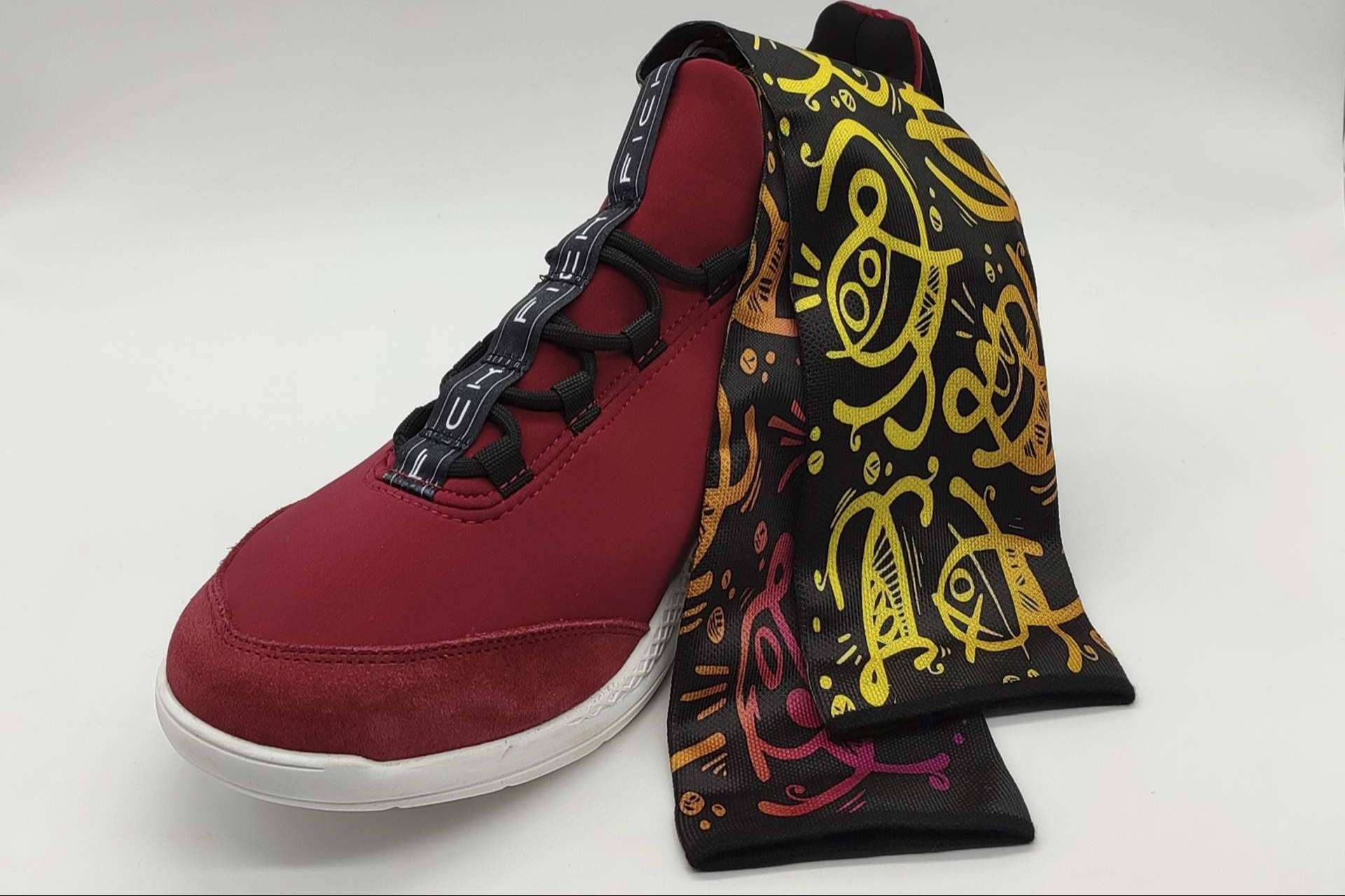 Vestir arte urbano con los calcetines divertidos de ISOKISI